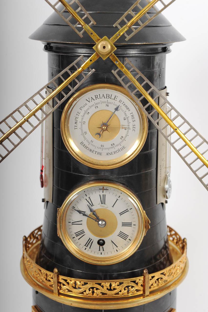 Extremely rare French 'pendule industrial'  In Good Condition For Sale In HAARLEM, NL