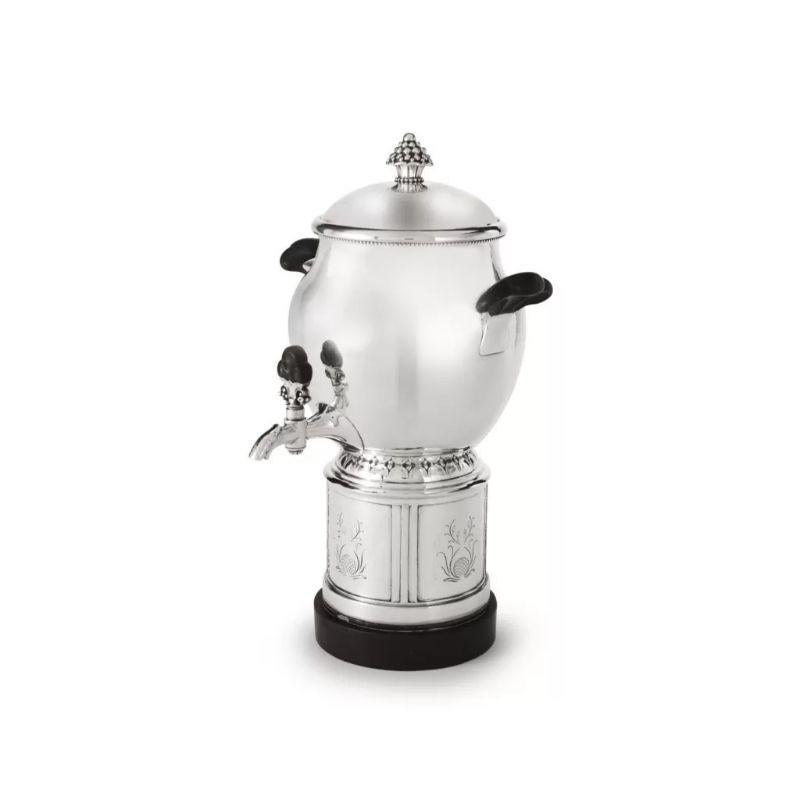 Äußergewöhnlich seltener Georg Jensen Samovar 32 aus Sterlingsilber im Angebot