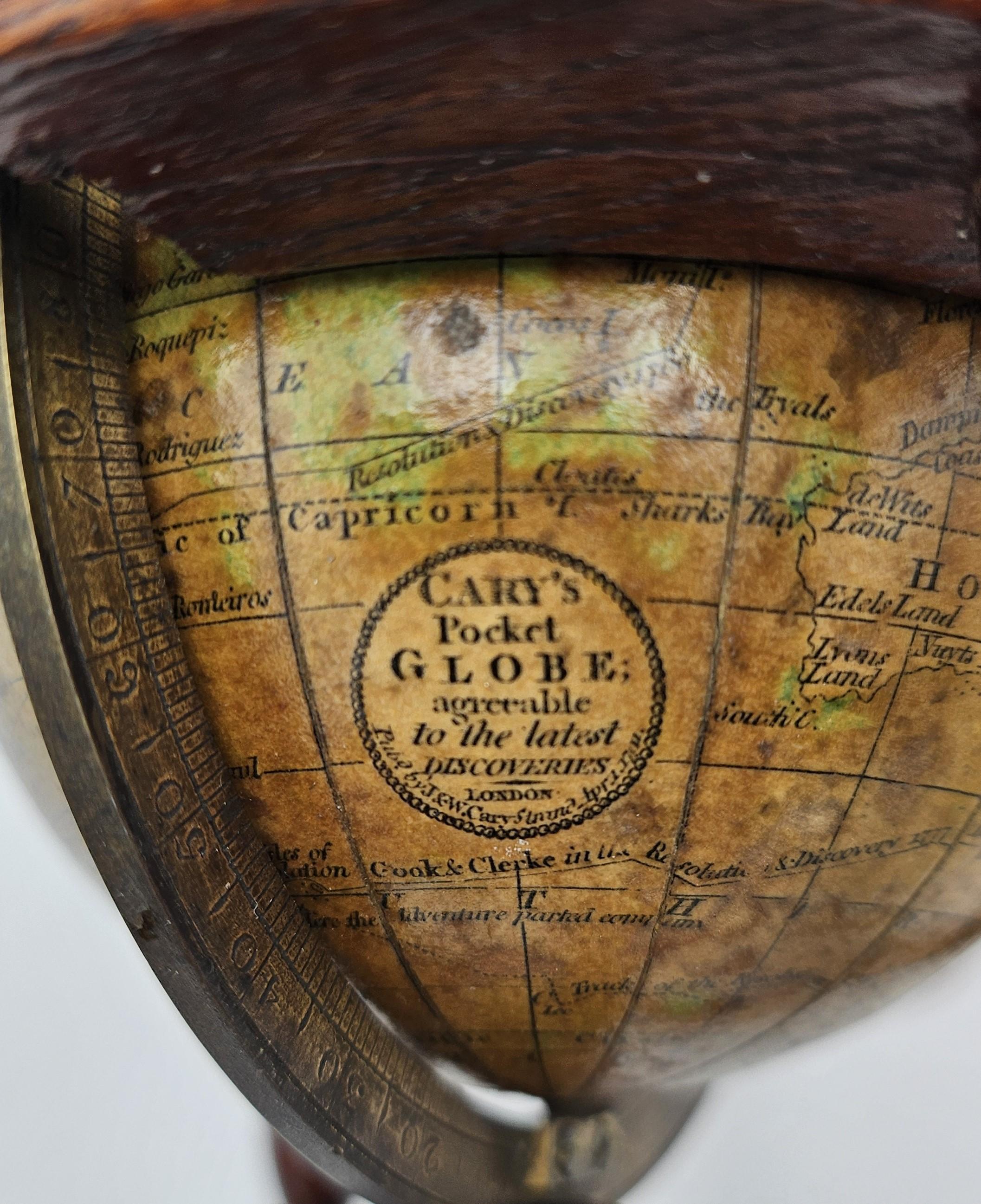 Anglais Extremely rare George III Miniature Terrestrial three-inch table Globe en vente