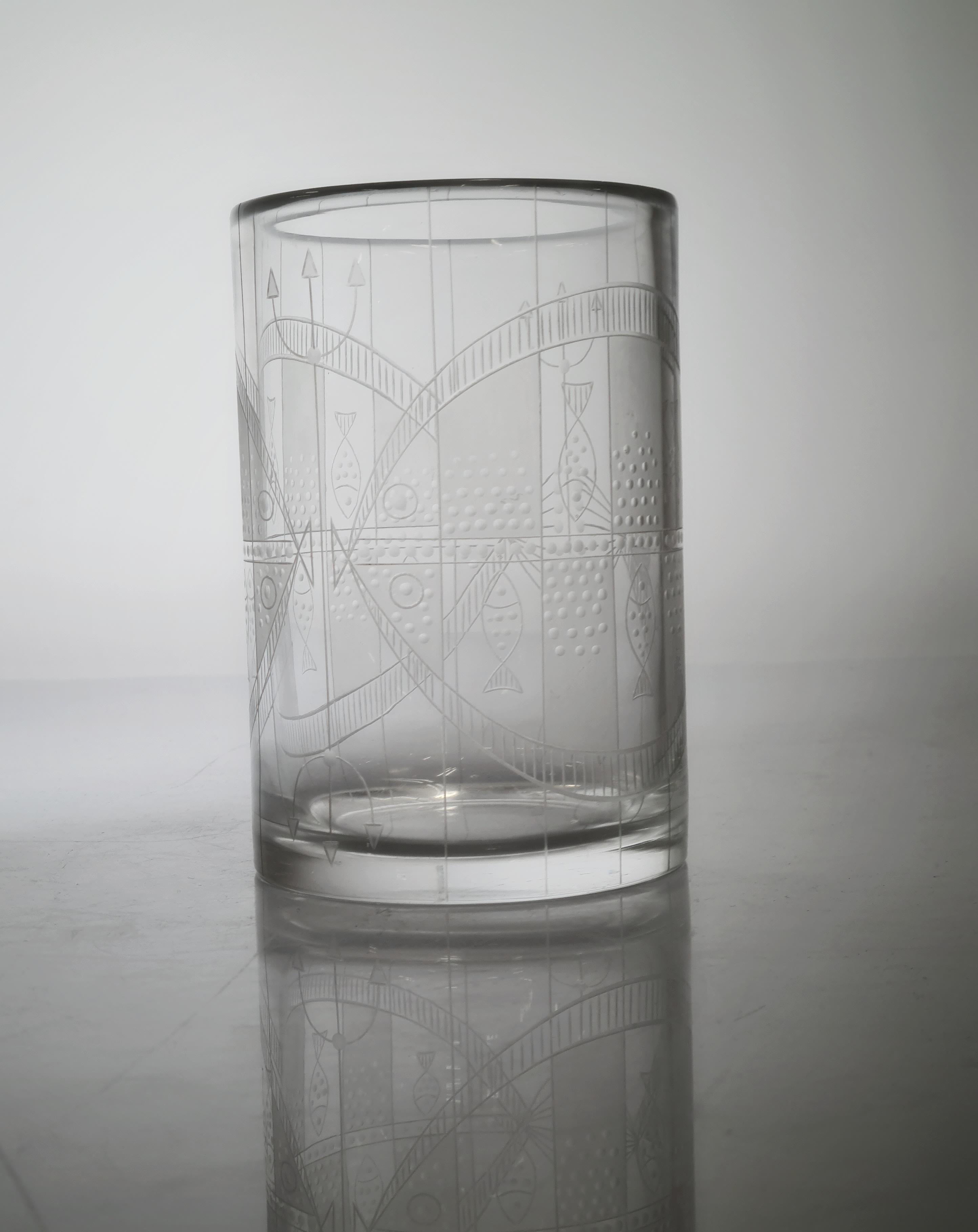 Extremely Rare Helena Tynell Engraved Vase Model for Riihimäen Lasi Oy, 1957 For Sale 1