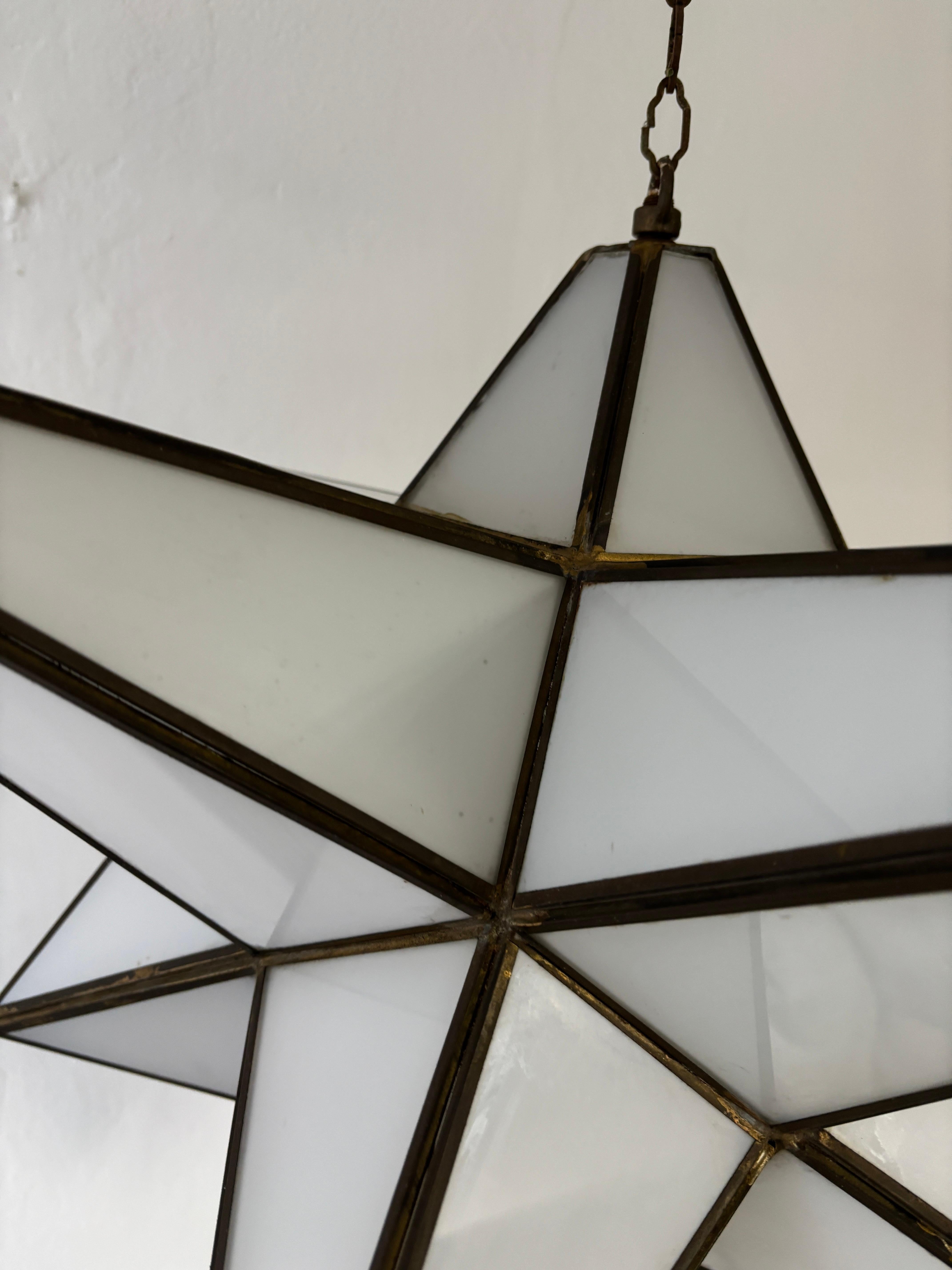Estremamente raro: lampadario asimmetrico a stella di Moravia, bianco, del Medioevo. in vendita 4