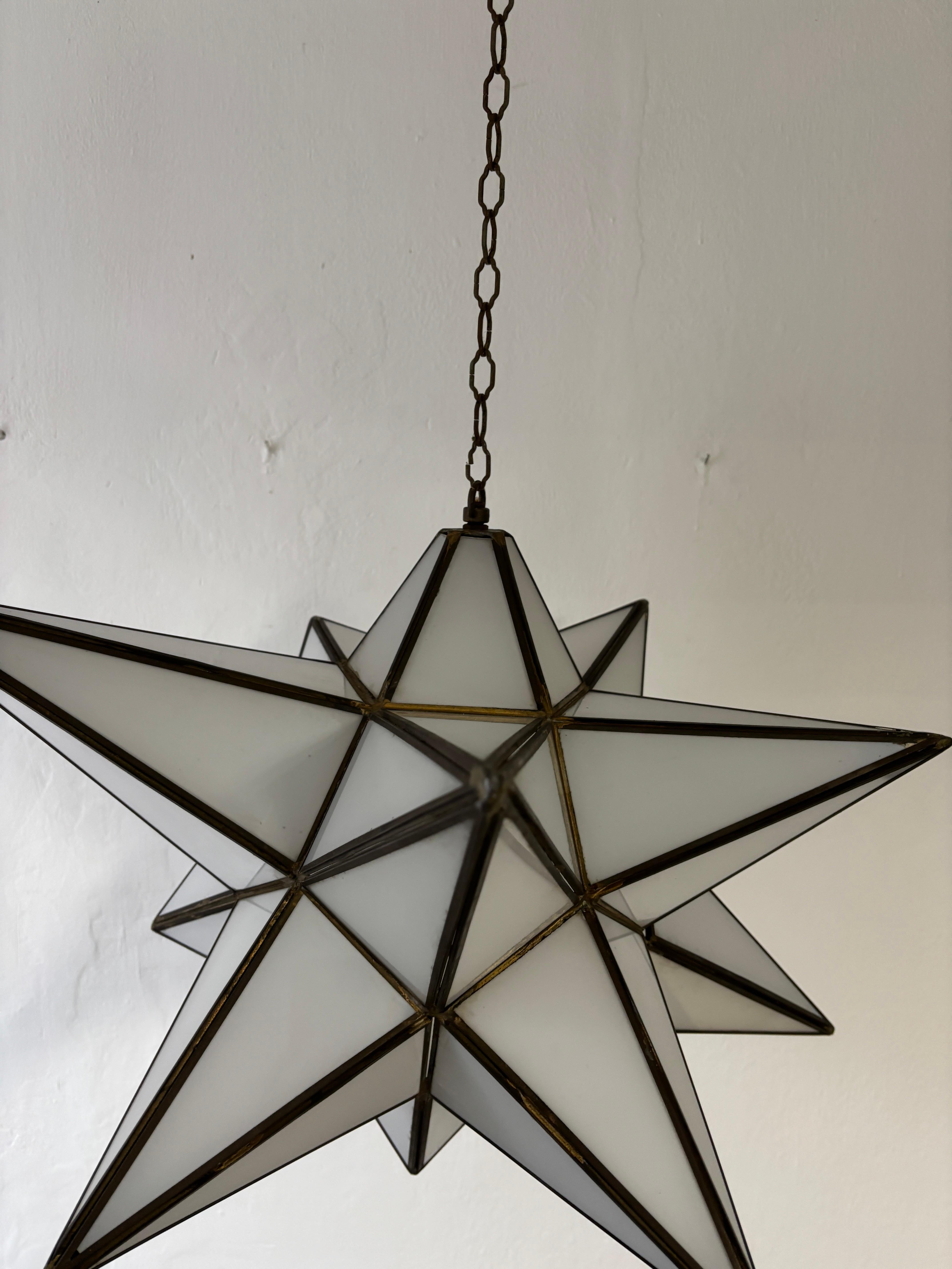 Estremamente raro: lampadario asimmetrico a stella di Moravia, bianco, del Medioevo. in vendita 5