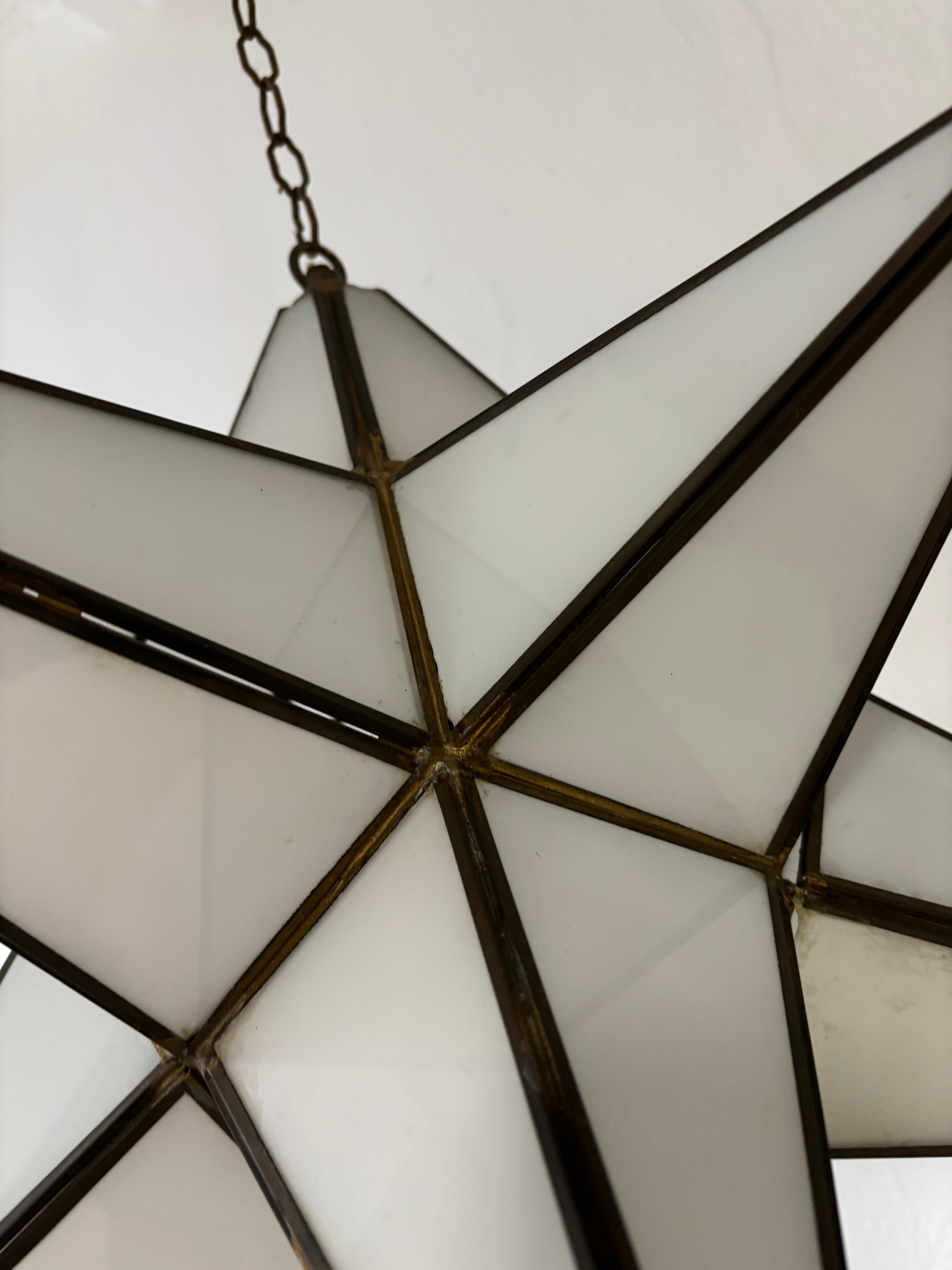 Estremamente raro: lampadario asimmetrico a stella di Moravia, bianco, del Medioevo. In condizioni buone in vendita a Firenze, Toscana