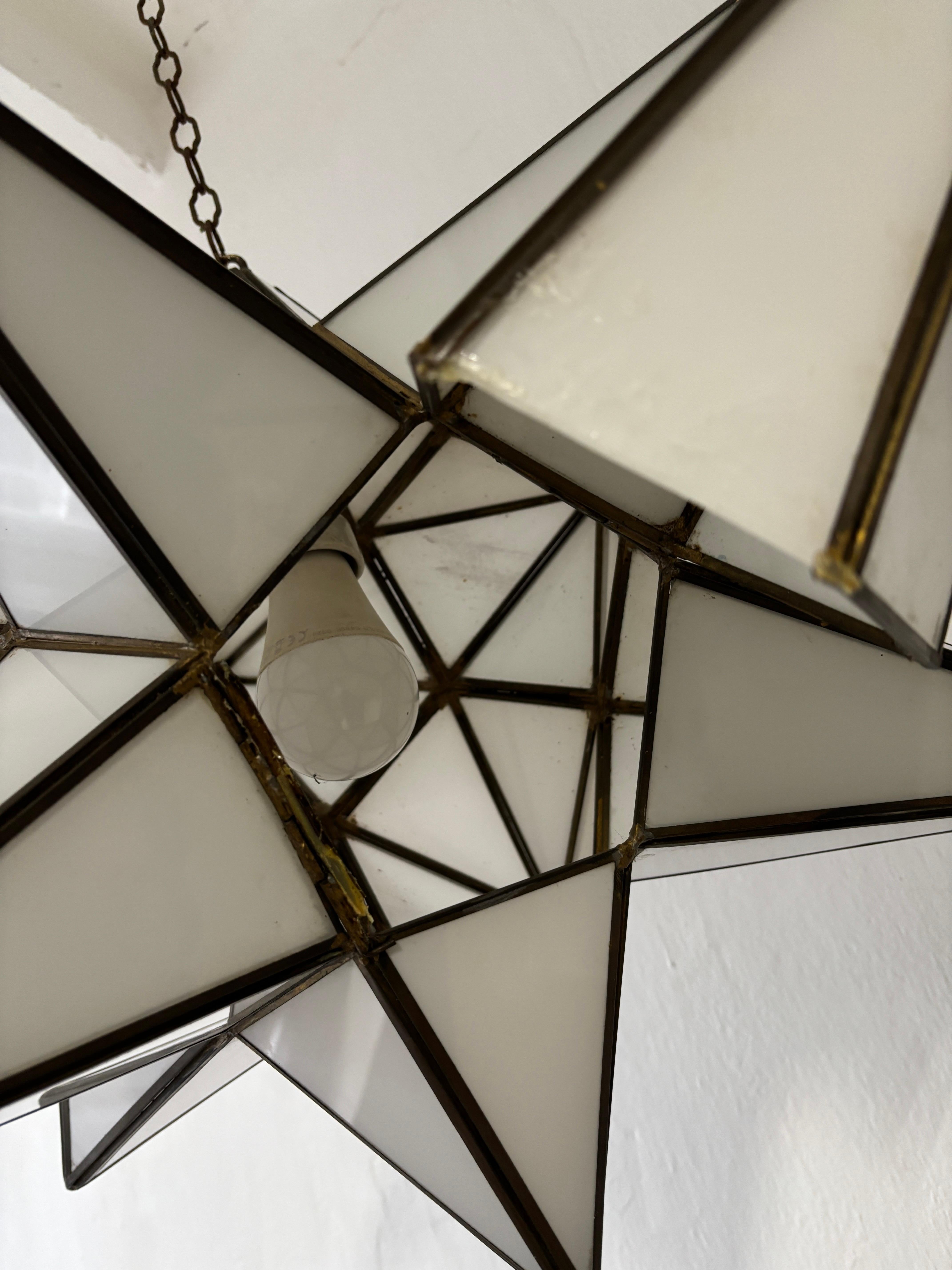 Estremamente raro: lampadario asimmetrico a stella di Moravia, bianco, del Medioevo. in vendita 2
