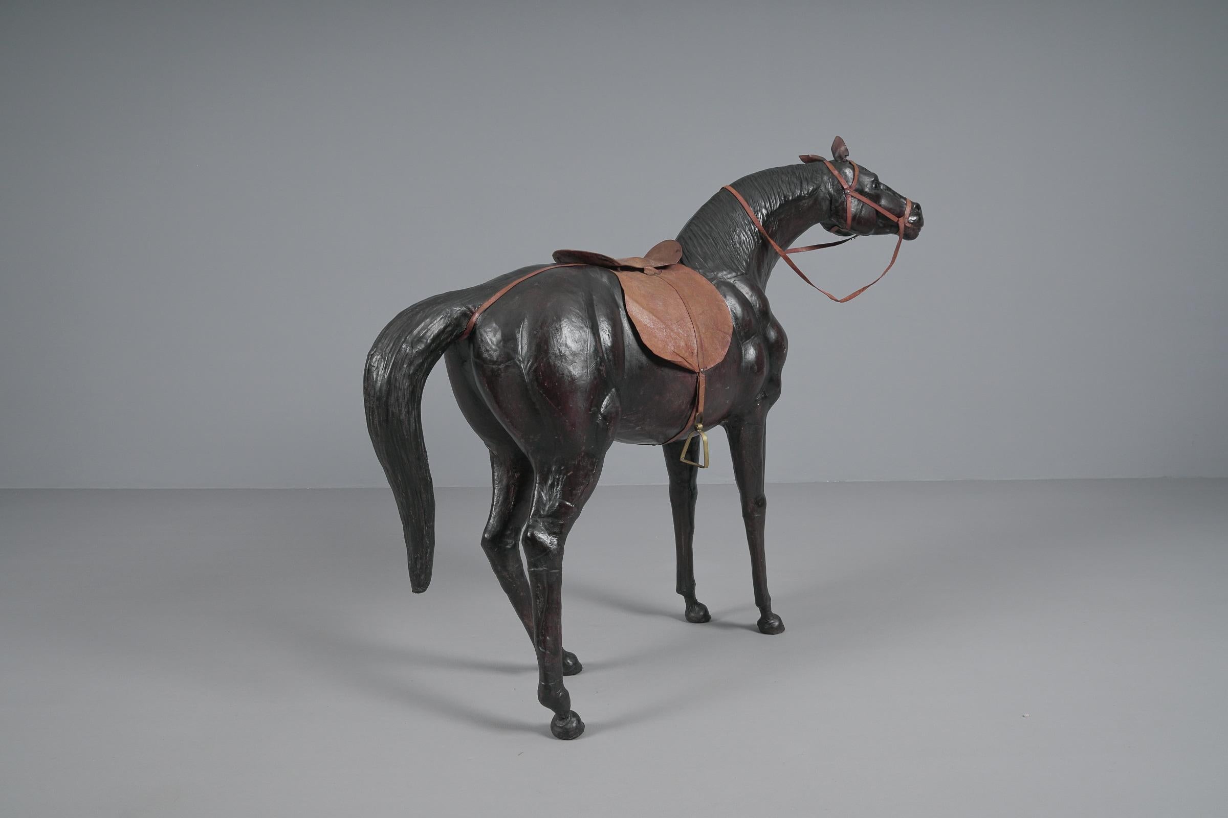 Extremely Rare, Huge Lifelike Horse Made of Leather, 1960s In Good Condition For Sale In Nürnberg, Bayern