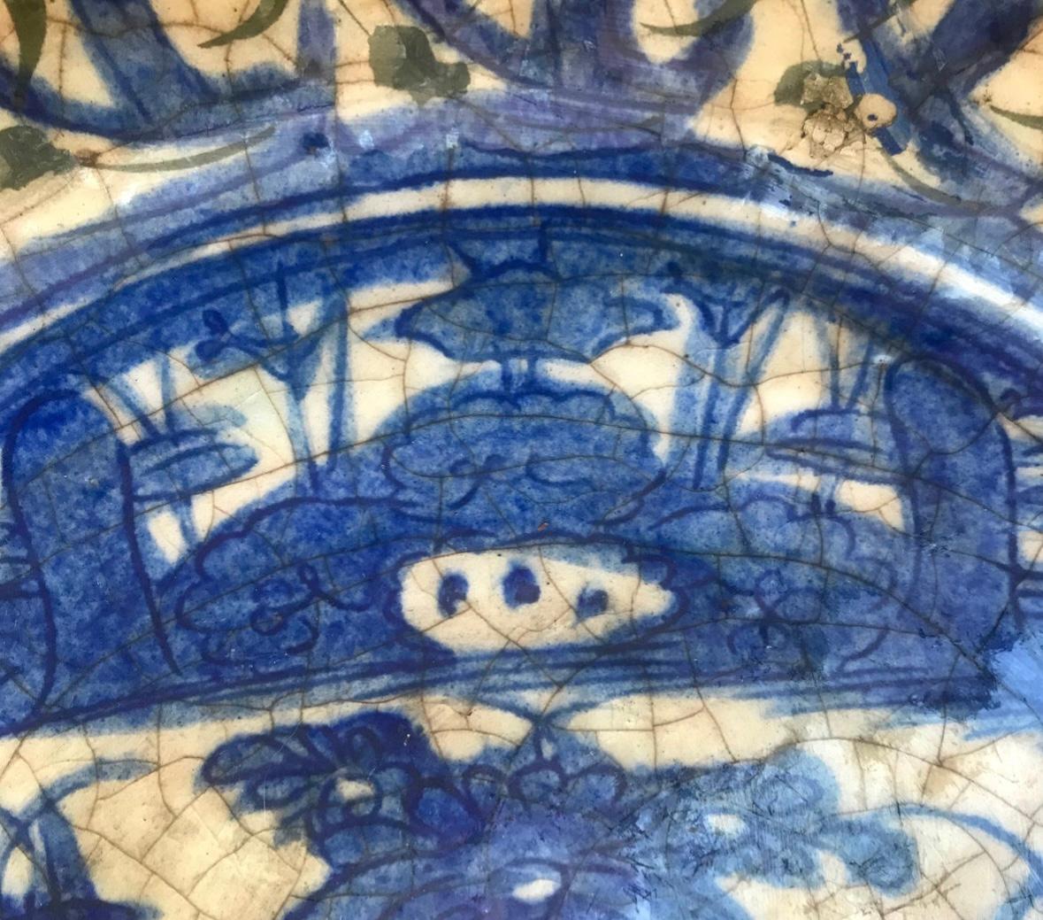 Extremely Rare Islamic Safavid Blue and White Large Dish Persian 16th Century. In Good Condition For Sale In Vero Beach, FL
