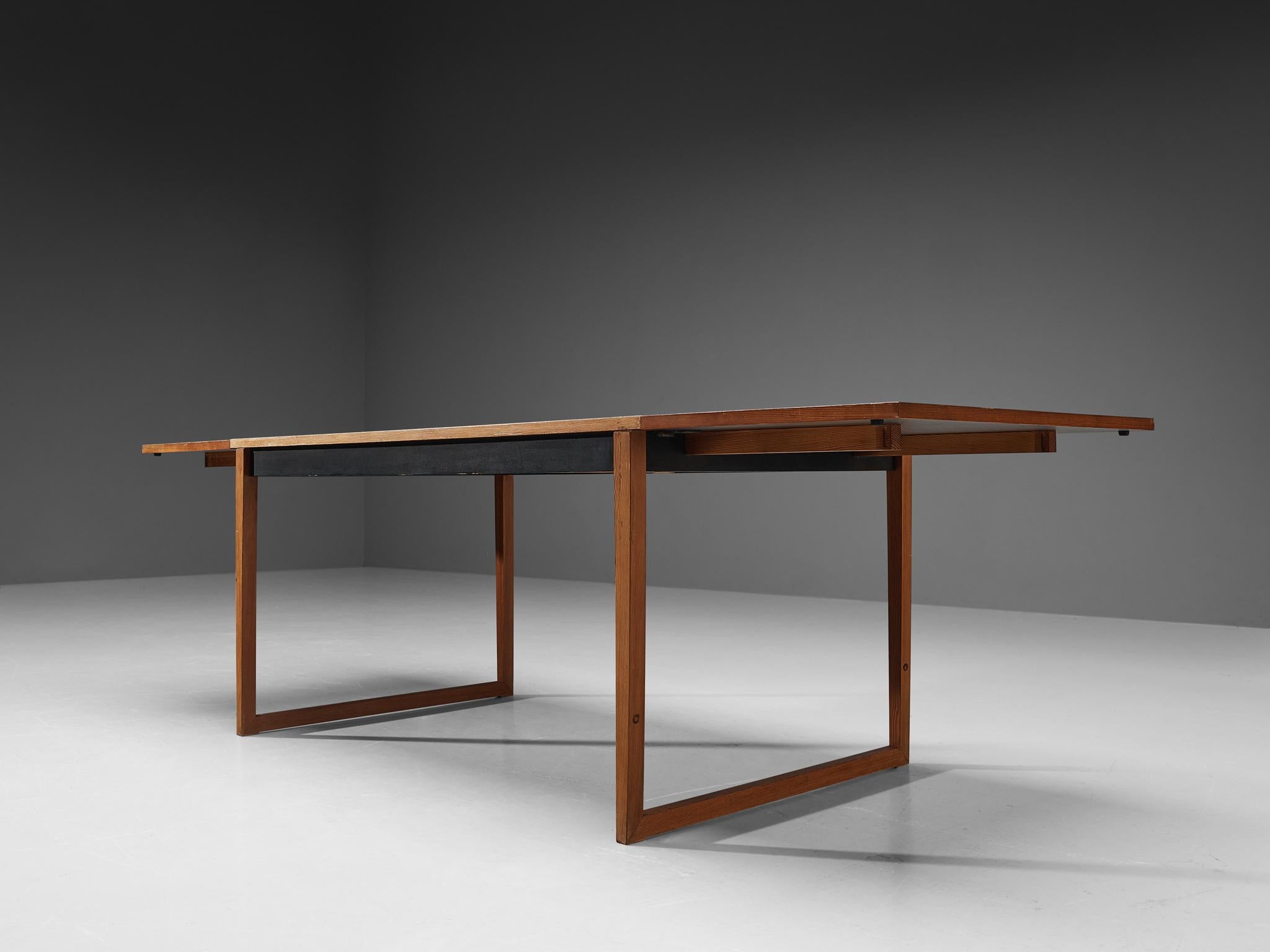 Formica Extremely Rare Knud Vodder for Niels Vodder Dining Table in Oregon Pine  For Sale