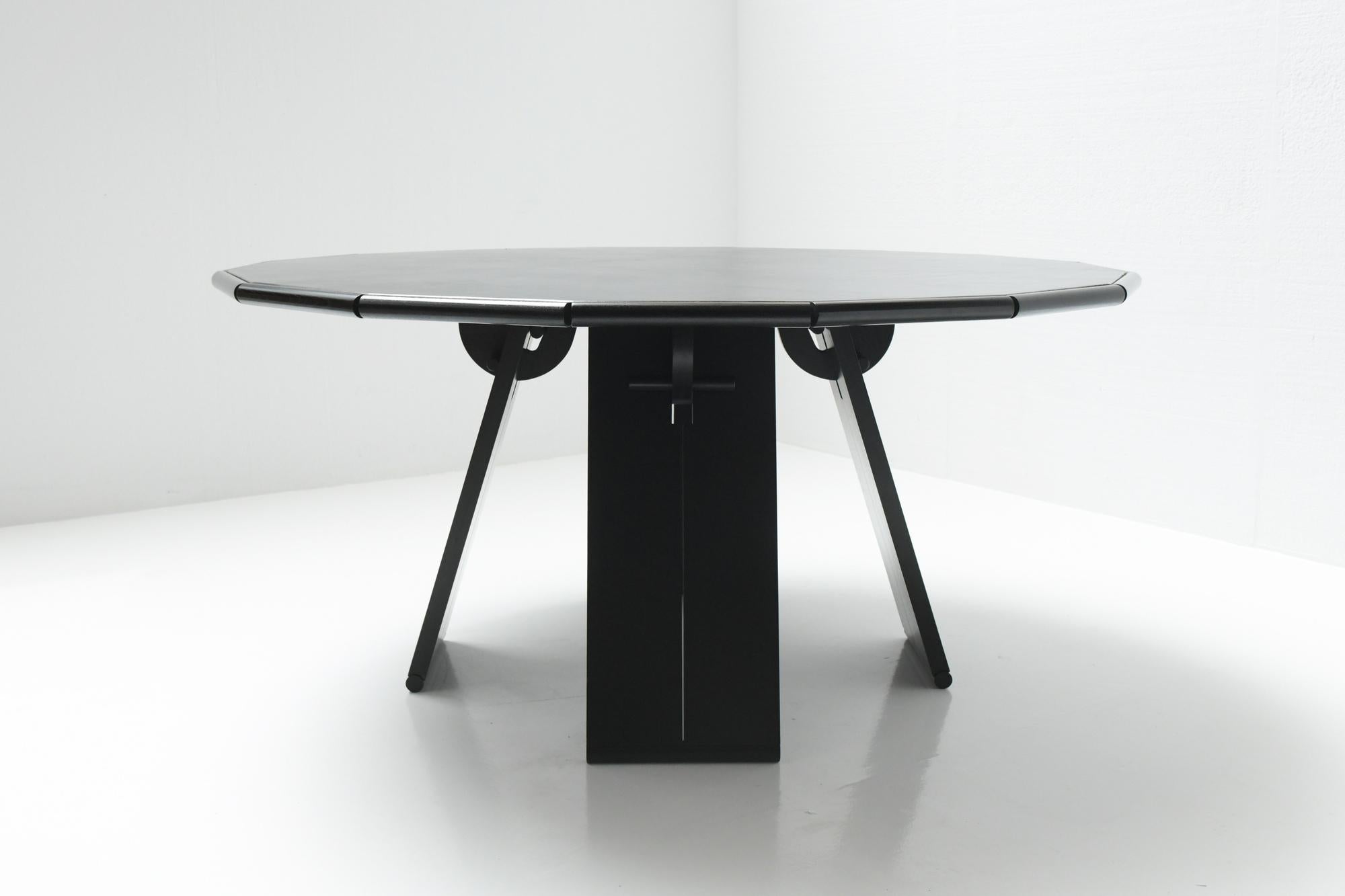 Extremely Rare La Loggia Table Black Wood/Leather by Mario Bellini for Cassina In Excellent Condition In Buggenhout, Oost-Vlaanderen