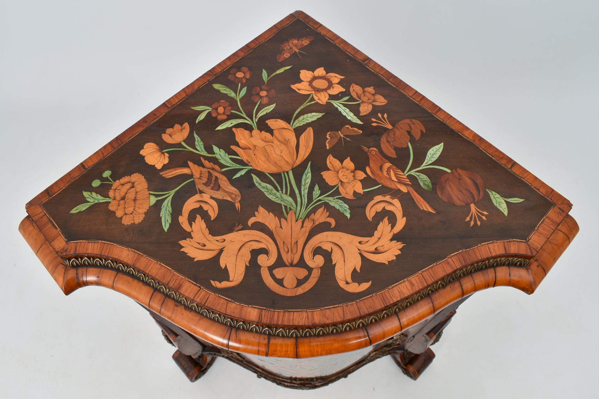  Extremely Rare Marquetry Corner Cabinets, Ormalu Mount, circa 1880 For Sale 1