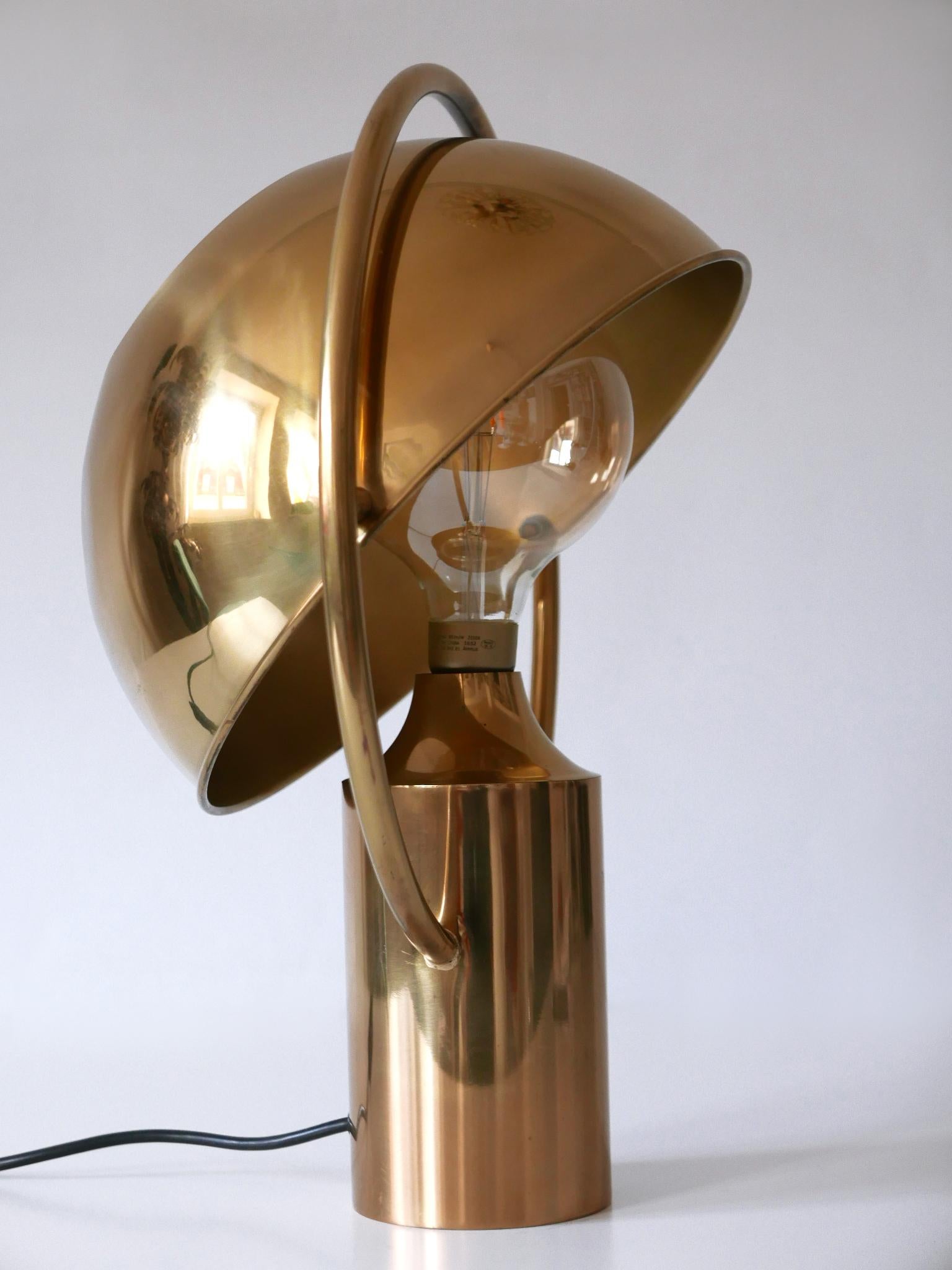 Extremely Rare Mid-Century Modern Table Lamp by Florian Schulz Germany 1970s For Sale 8