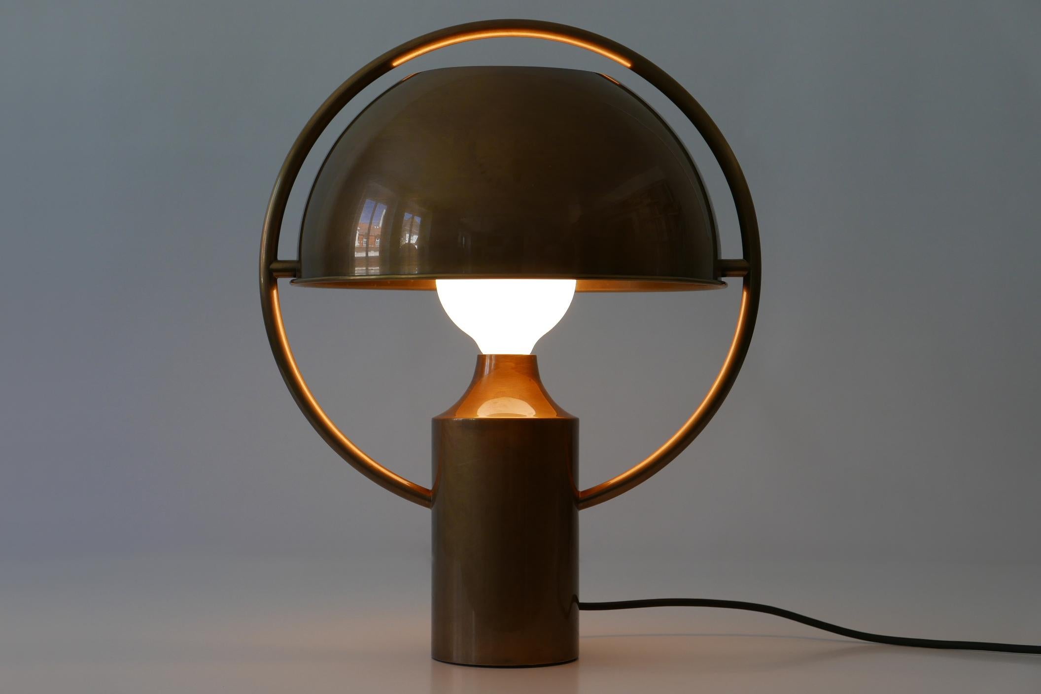 Allemand Lampe de bureau extrêmement rare de style moderne du milieu du siècle dernier par Florian Schulz, Allemagne, 1970 en vente