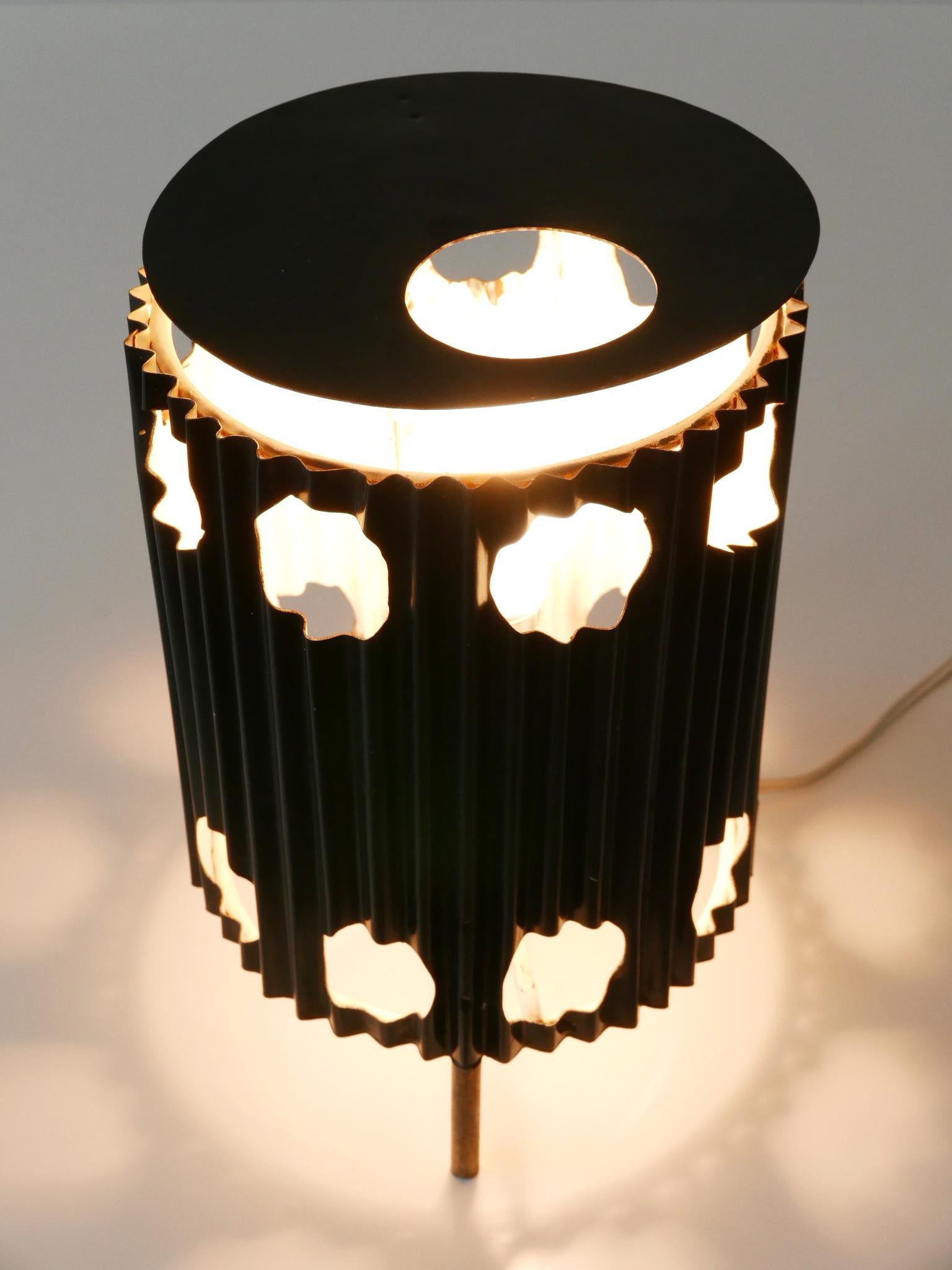 Milieu du XXe siècle Rarissime lampe de table 'Java' de Mathieu Matégot 1950s, Modernity Mid-Century en vente