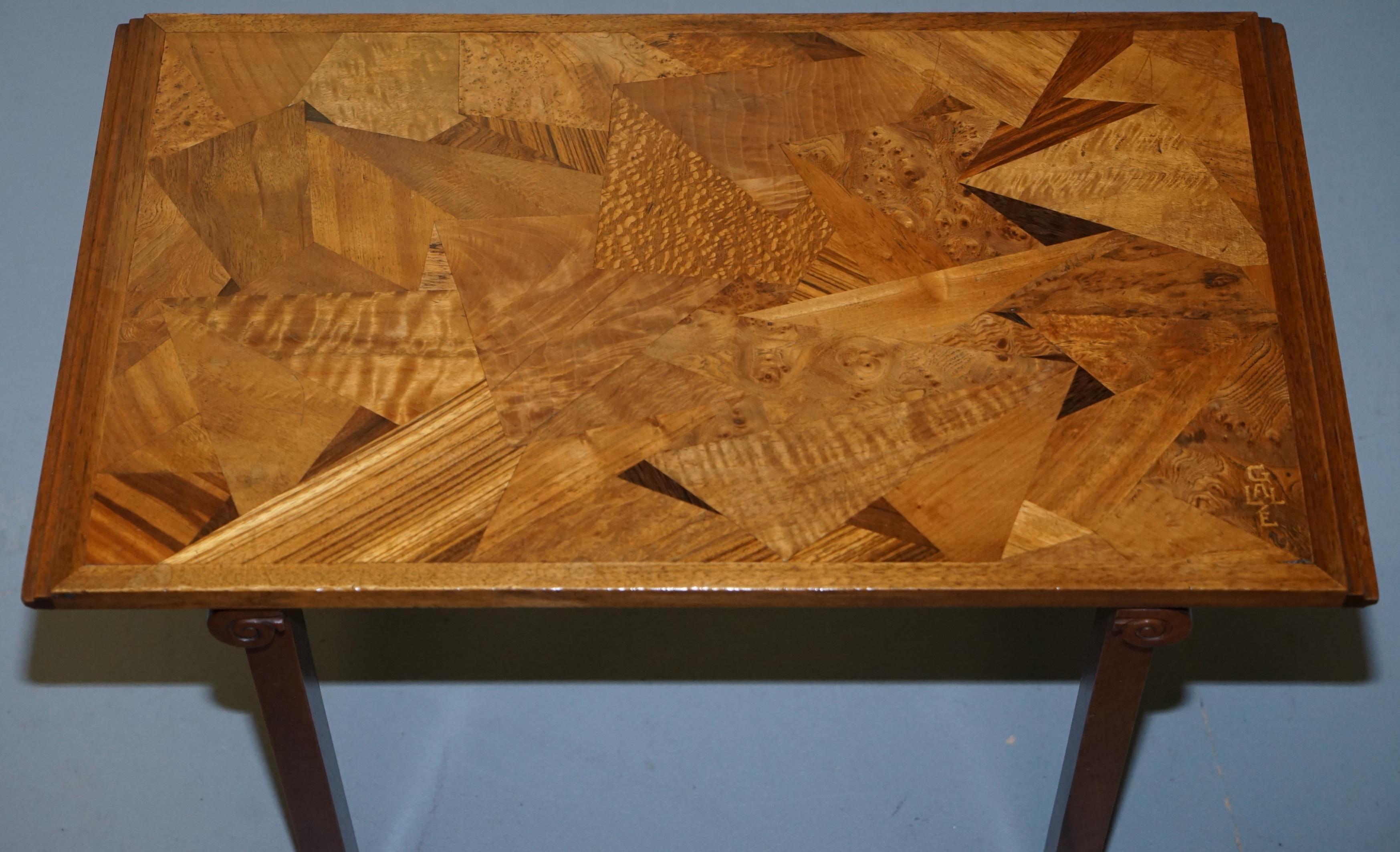 Äußerst seltenes Nest von Emile Galle circa 1900 Probe Holz Tische Art Nouveau (Seidenholz) im Angebot