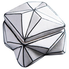 Äußerst seltene kubistische Original-Keramikbox "Kristall" des Architekten Pavel Janák