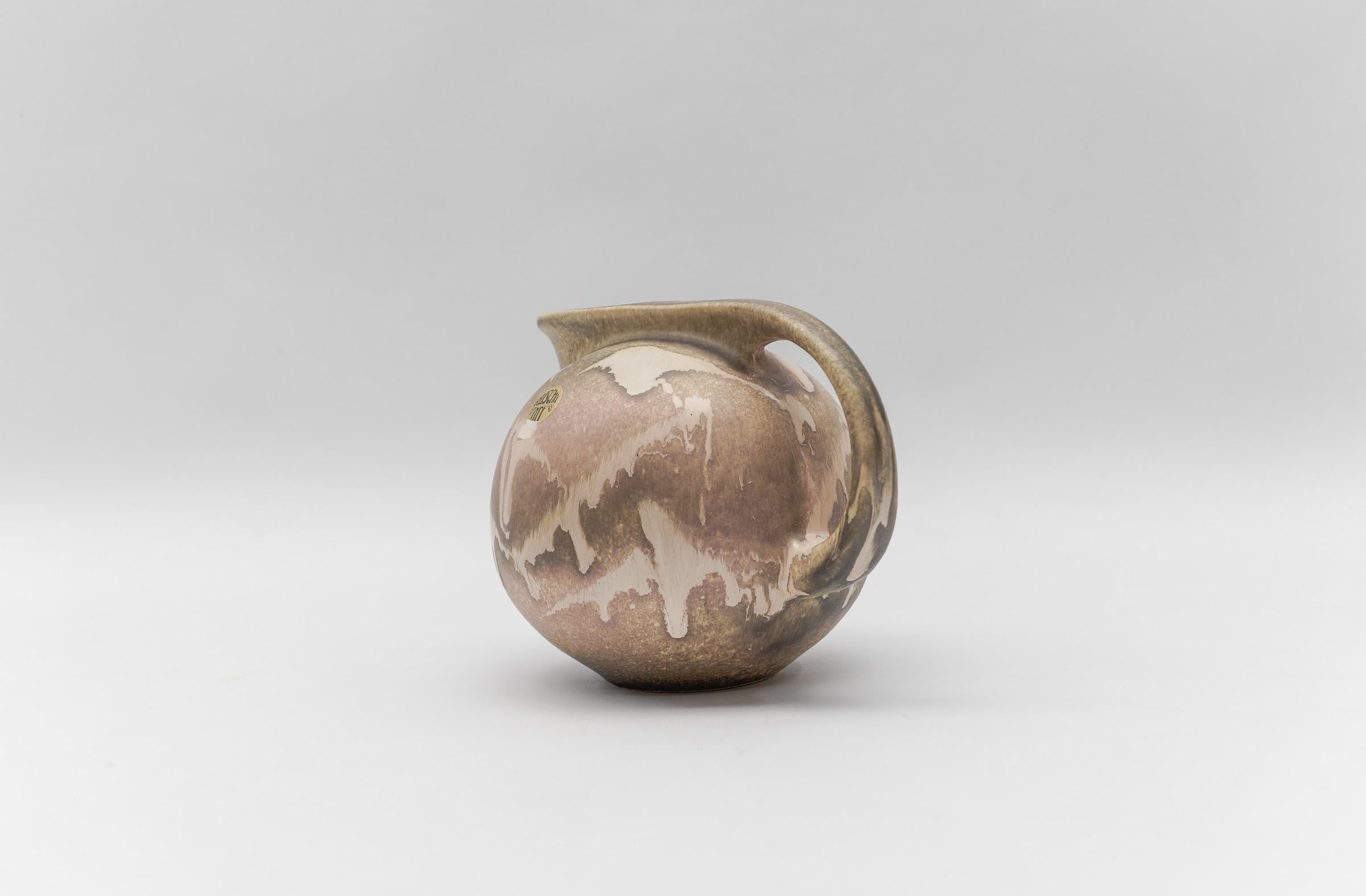Allemand Vase en poterie extrêmement rare 