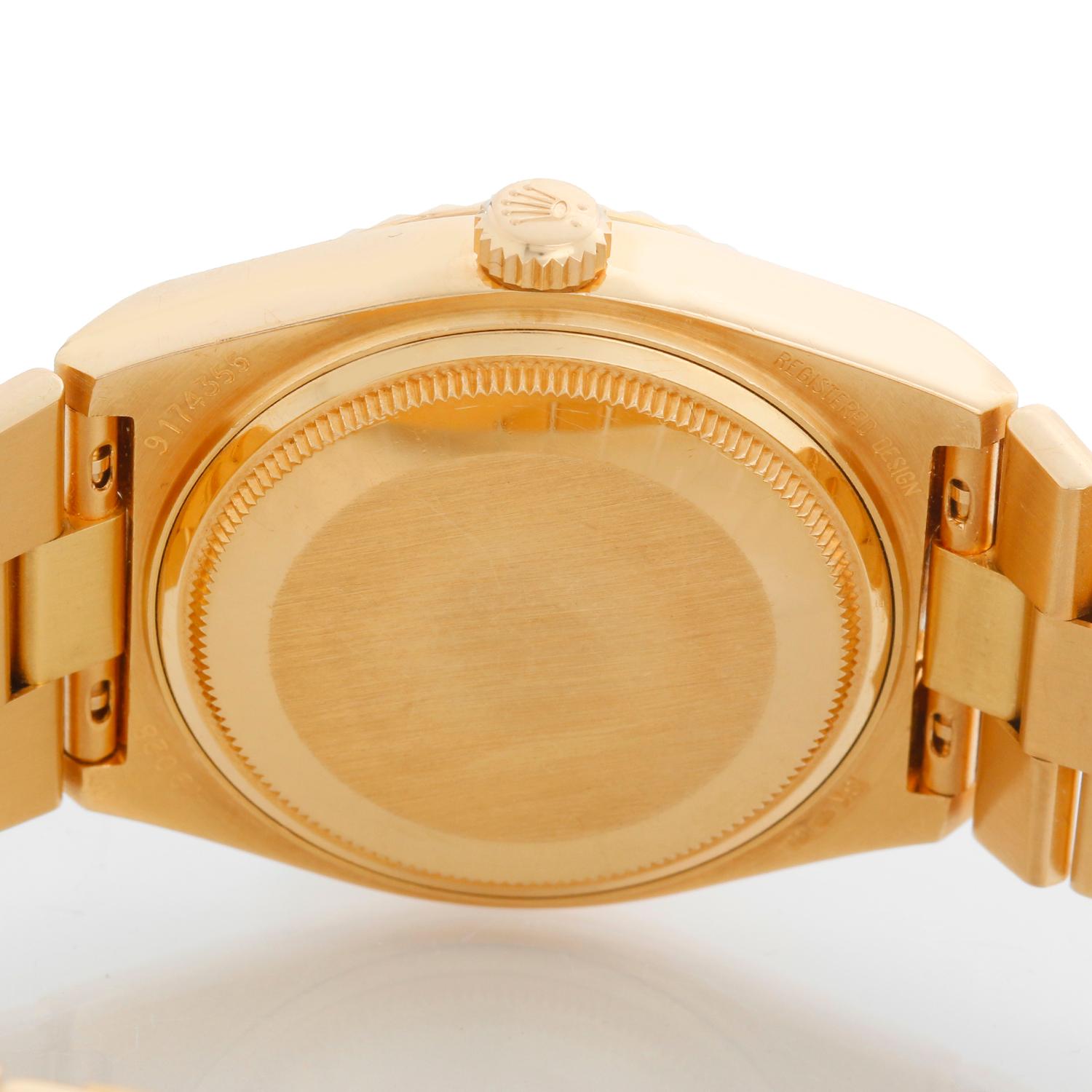 Äußerst seltene Rolex Oysterquartz Pyramide 18k Golduhr 19028 Herren im Angebot