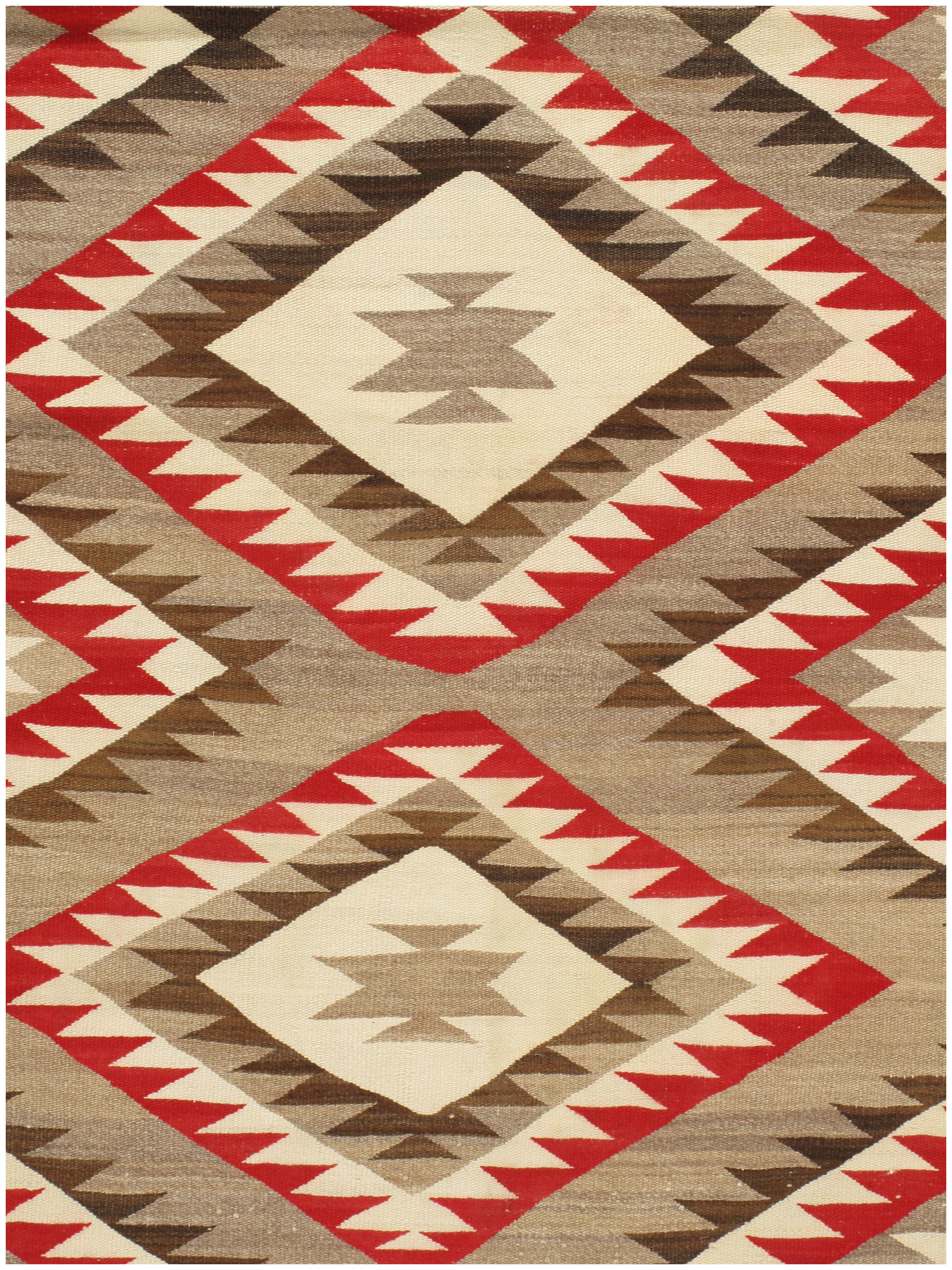 Äußerst seltener roter Navajo-Teppich in Raumgröße Vintage  8'3 x 15'5 (20. Jahrhundert) im Angebot
