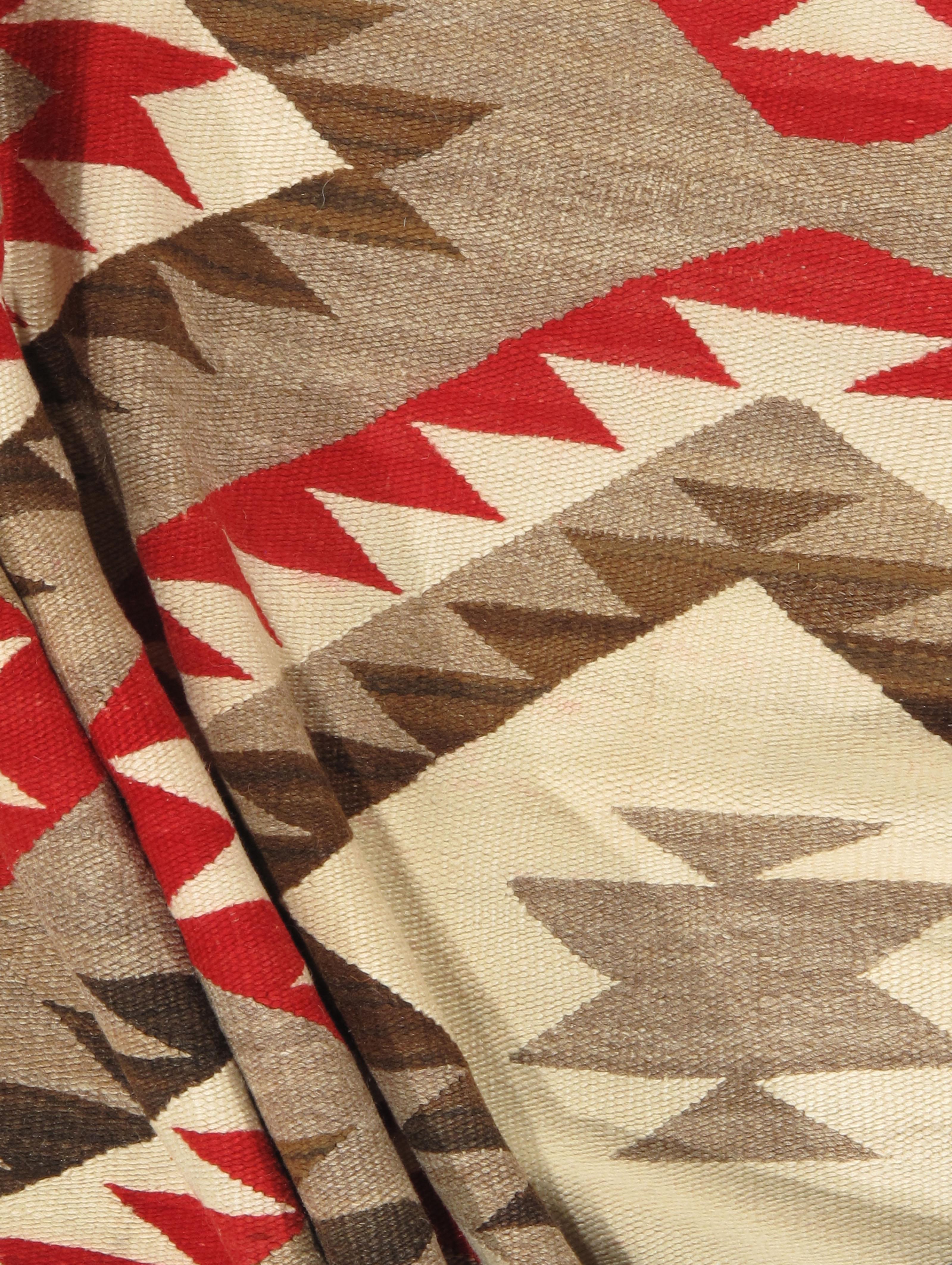 Äußerst seltener roter Navajo-Teppich in Raumgröße Vintage  8'3 x 15'5 (Wolle) im Angebot