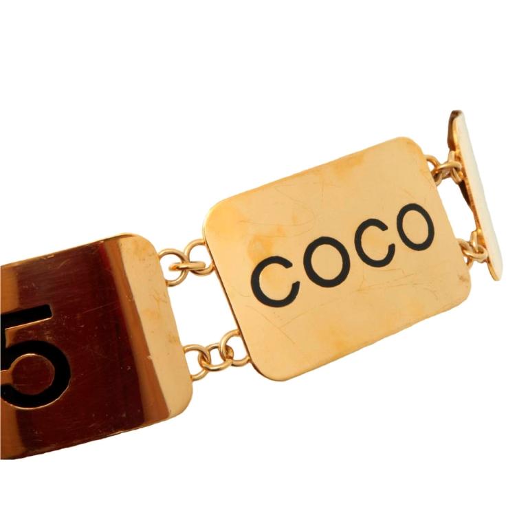Beige Extremely Rare Vintage Chanel Coco Plate Belt For Sale