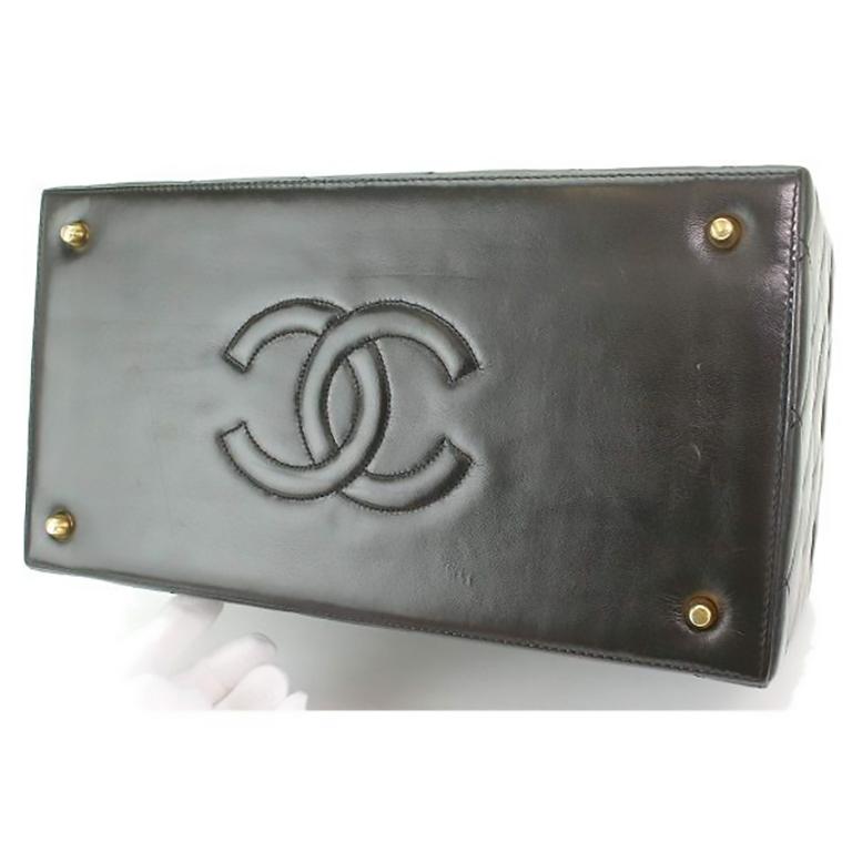 Extremely rare vintage Chanel makeup vanity case bag.