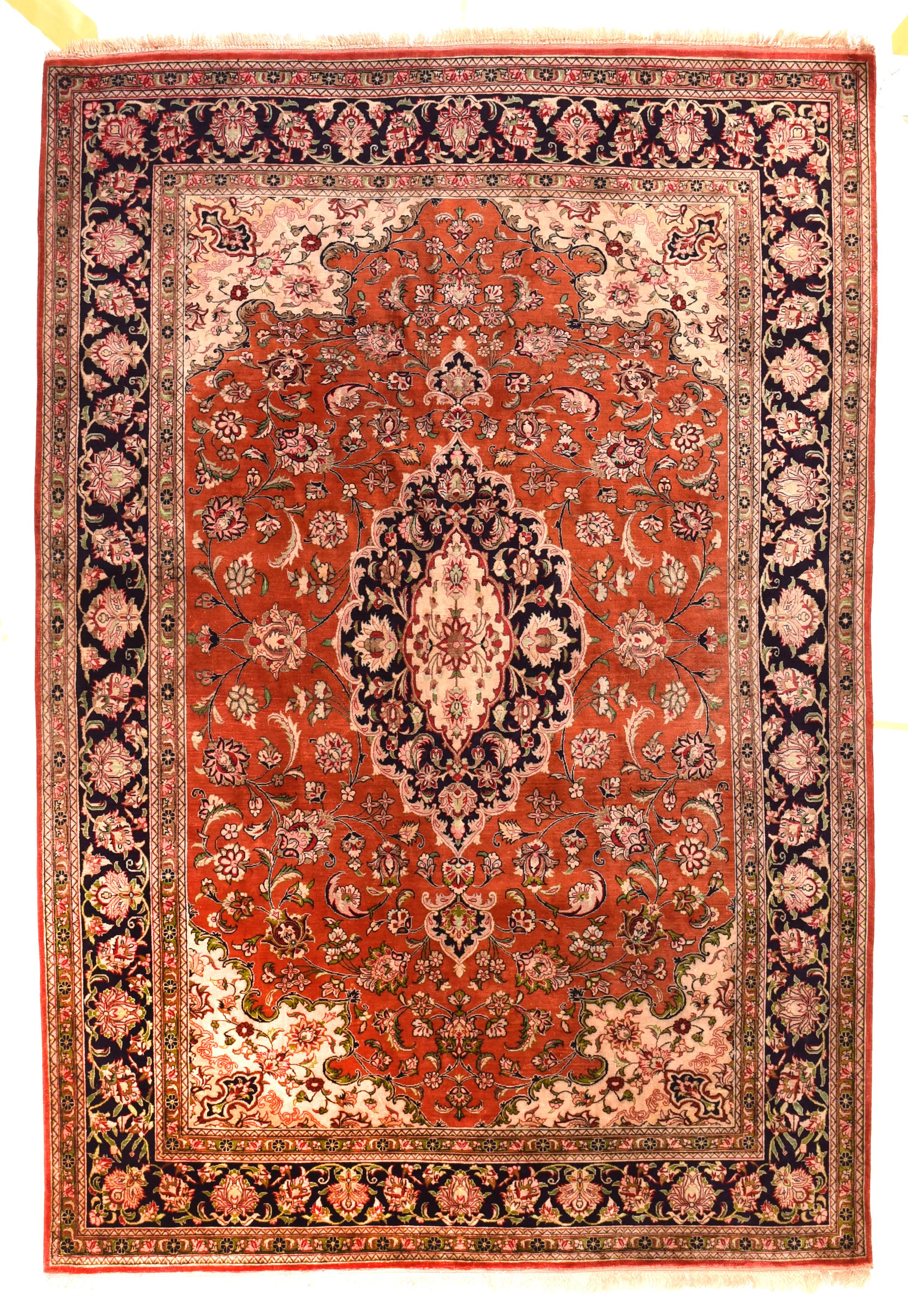 Fine Silk Persian Qum Rug 4'9'' x 6'7'' In Good Condition For Sale In New York, NY