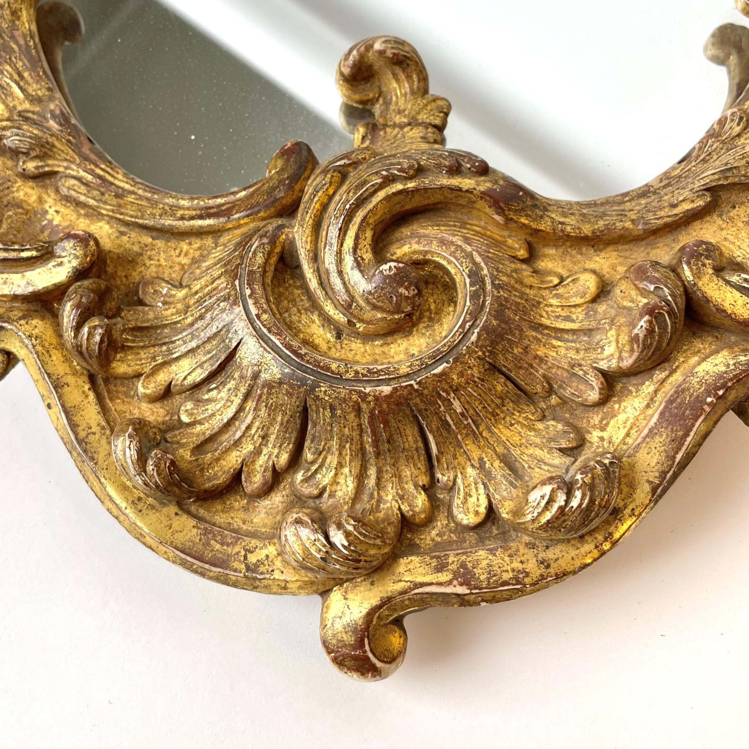 Elegant French Rococo Mirror with original gilding from Mid-18th Century For Sale 1