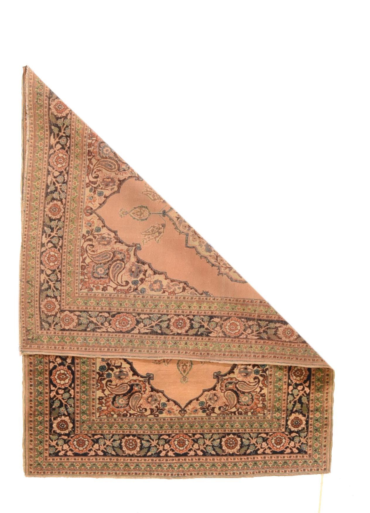 Antique Tabriz Rug 4'6'' x 6'3''.. This finely woven 