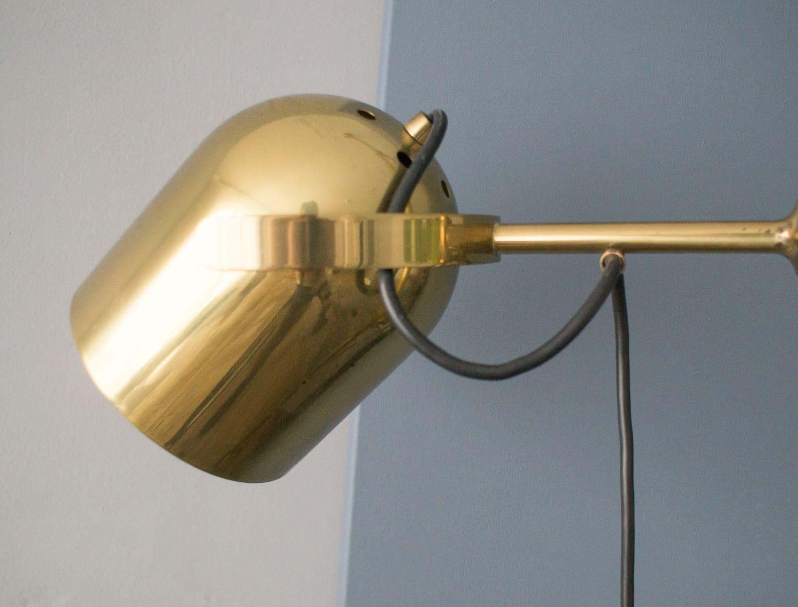 Lampe à tension en laiton extrêmement rare de Florian Schulz, Modèle S 100 en vente 3