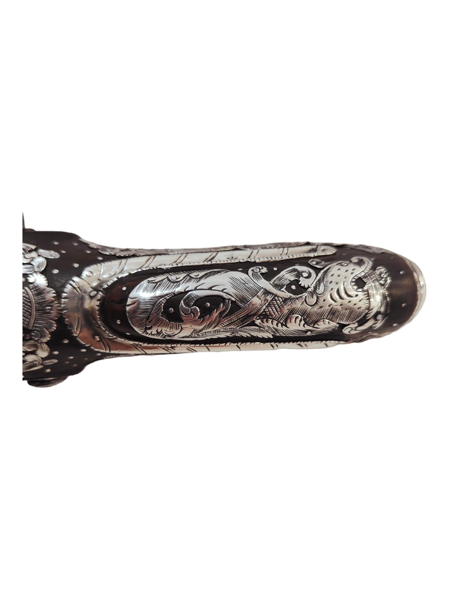 Extremly Rare Mexican Silver Miquelet-Lock Blunderbuss Belt Pistol Flintlock In Good Condition For Sale In Madrid, ES