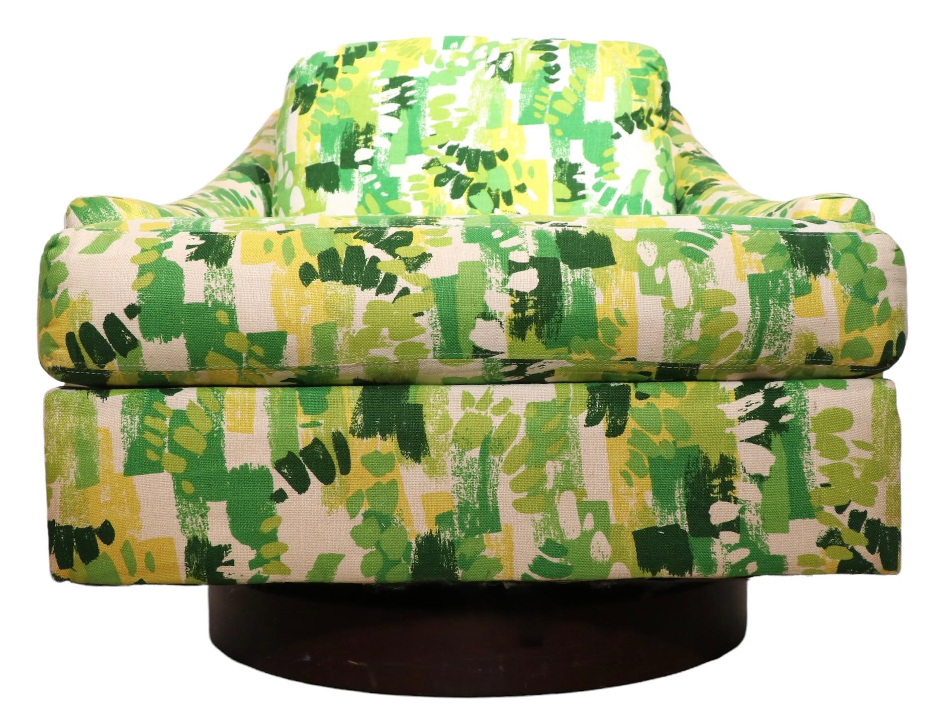 green leaf swivel chair