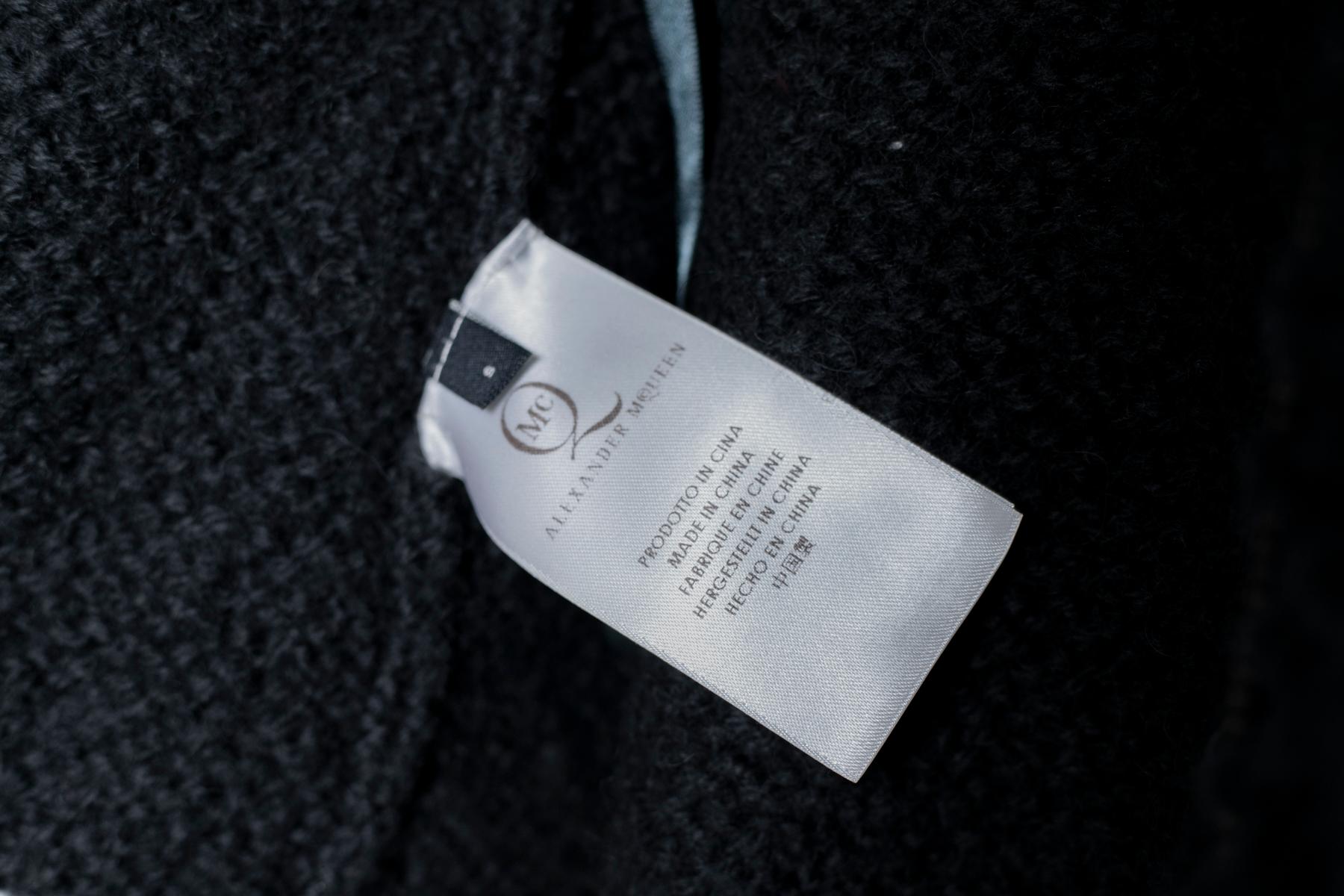 Exuberant Short Black Fur Coat by Alexander McQueen In Good Condition In Milano, IT