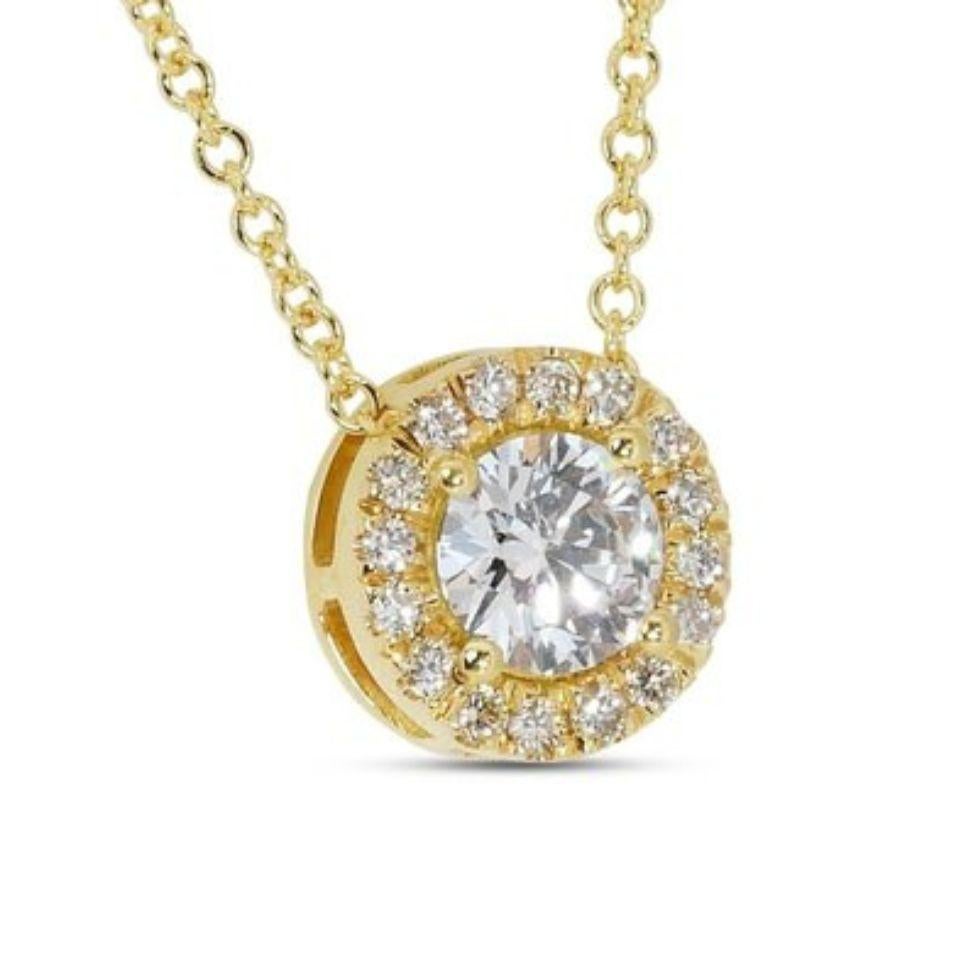 Eleg, c'est l'élégance intemporelle avec ce collier captivant : Doté d'un diamant naturel rond et brillant de 1 carat, cette pièce rayonne d'éclat et de sophistication. La couleur H exceptionnelle et la pureté VVS1 de la pierre centrale garantissent