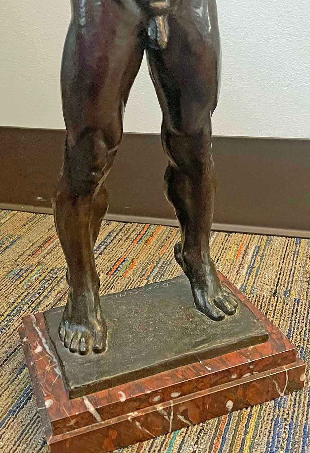 « Exultation », grand et rare bronze avec nu masculin célébrant la libération de Belgique en vente 2