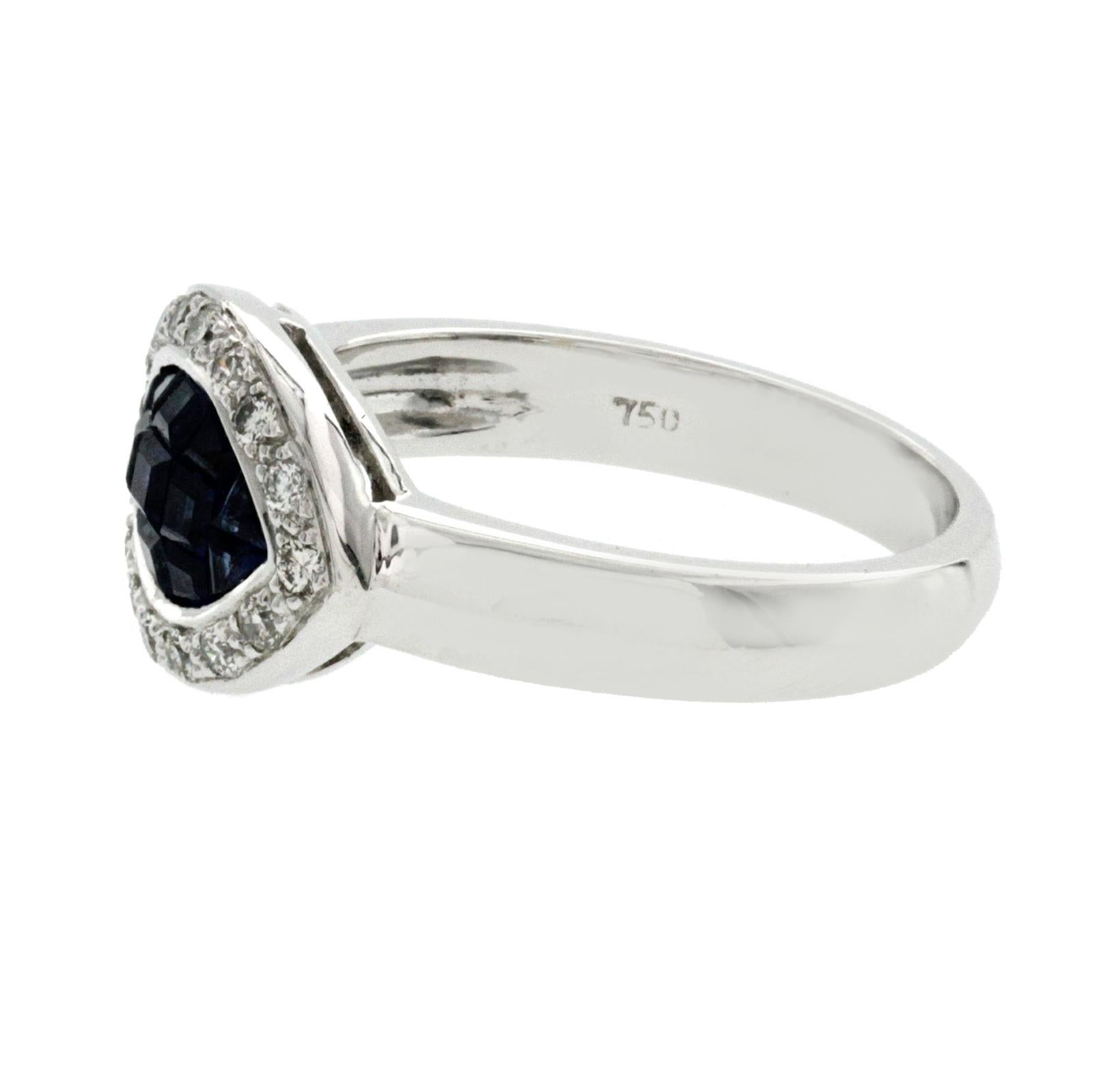 Eye 0.81 Carat Sapphires and 0.28 Carat Diamonds in 18 Karat Gold Band Ring For Sale 1