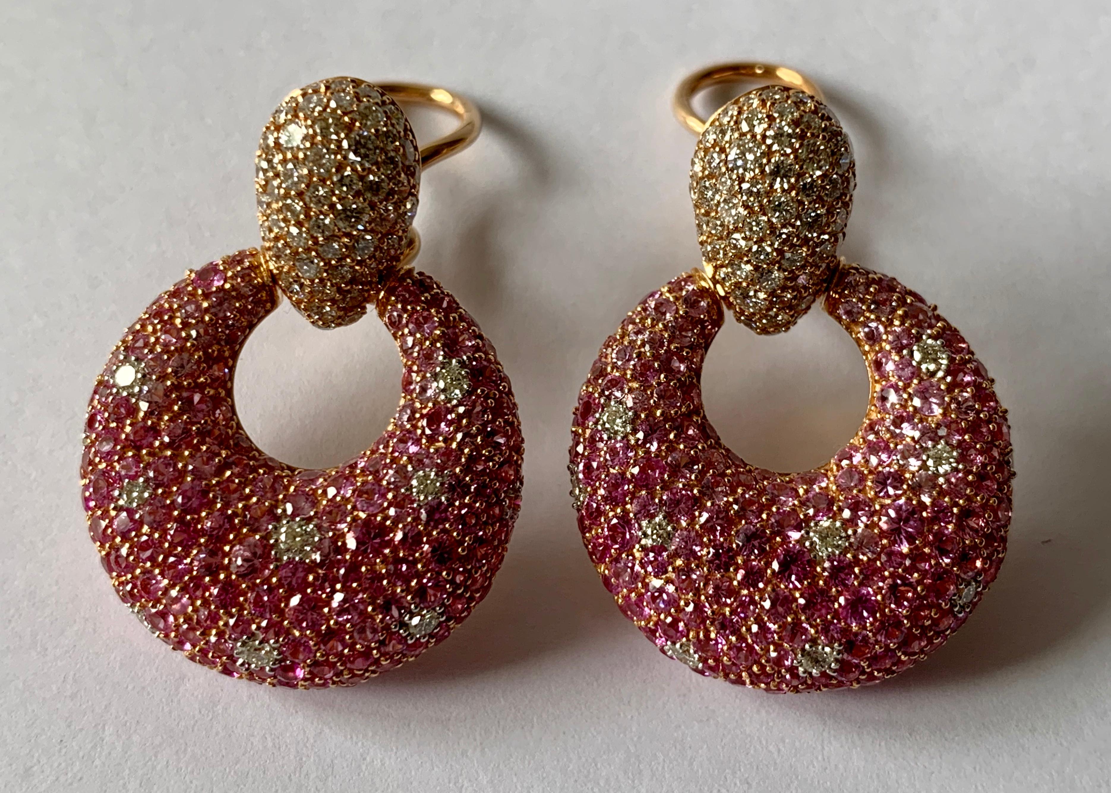 Round Cut Eye-catching 18 Karat Pink Gold Earrings Pink Sapphire and Diamonds For Sale