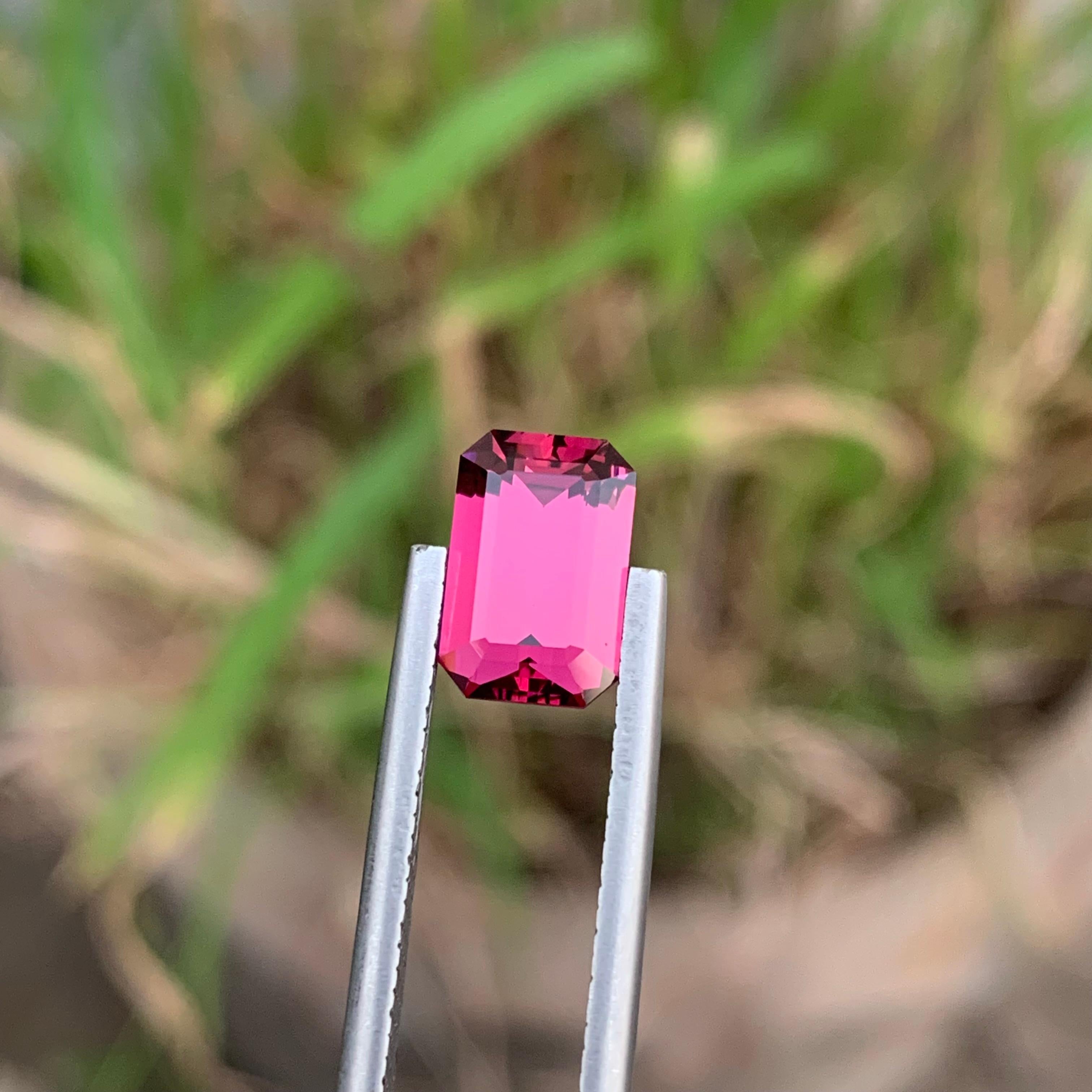 Emerald Cut Eye Catching 2.45 Carats Natural Loose Rhodolite Garnet Loupe Clean Quality  For Sale