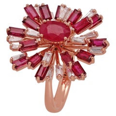 Llamativo anillo de rubí de Mozambique