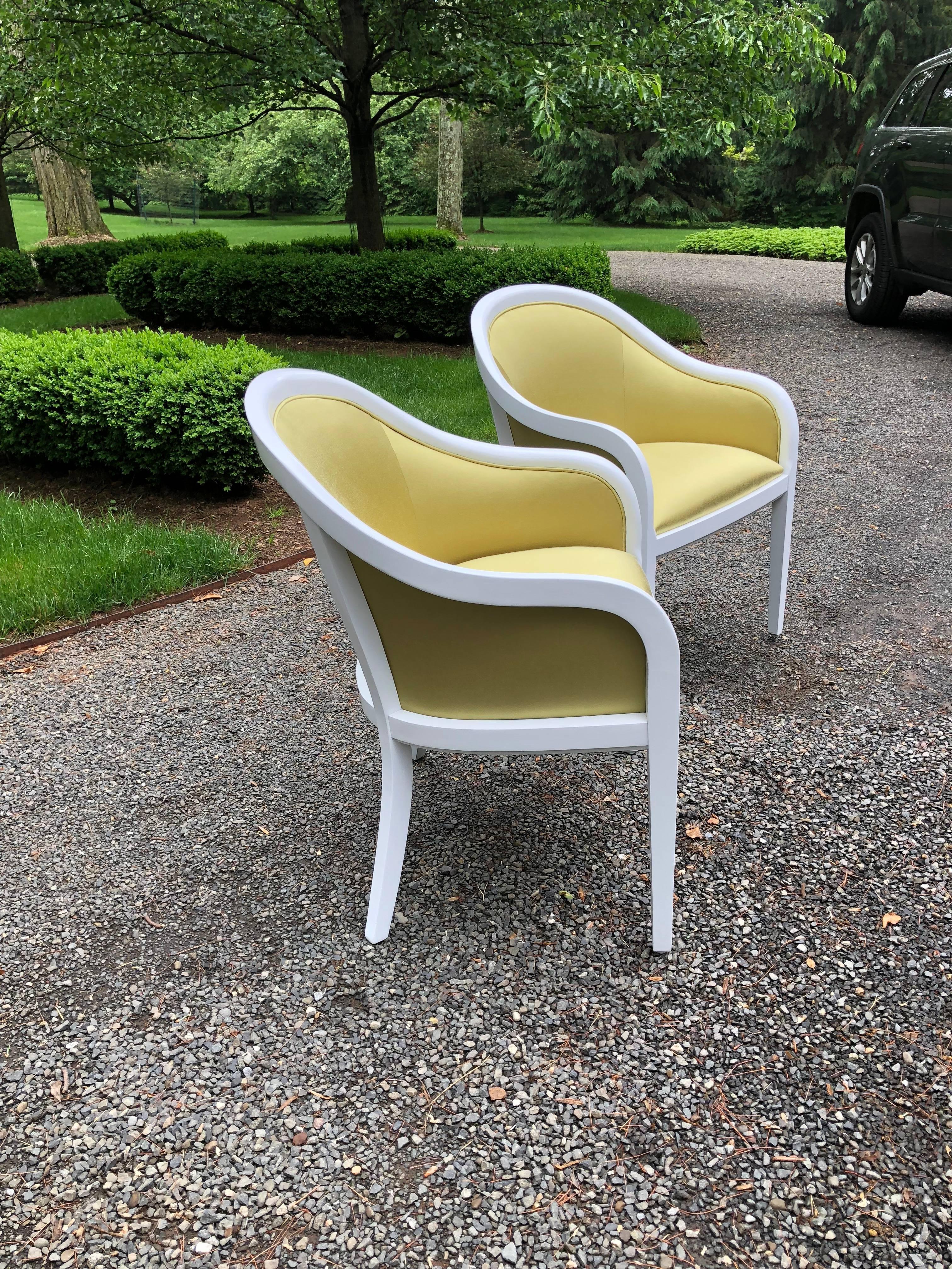 Late 20th Century Eye-Catching Pair of Sunny Club Chairs