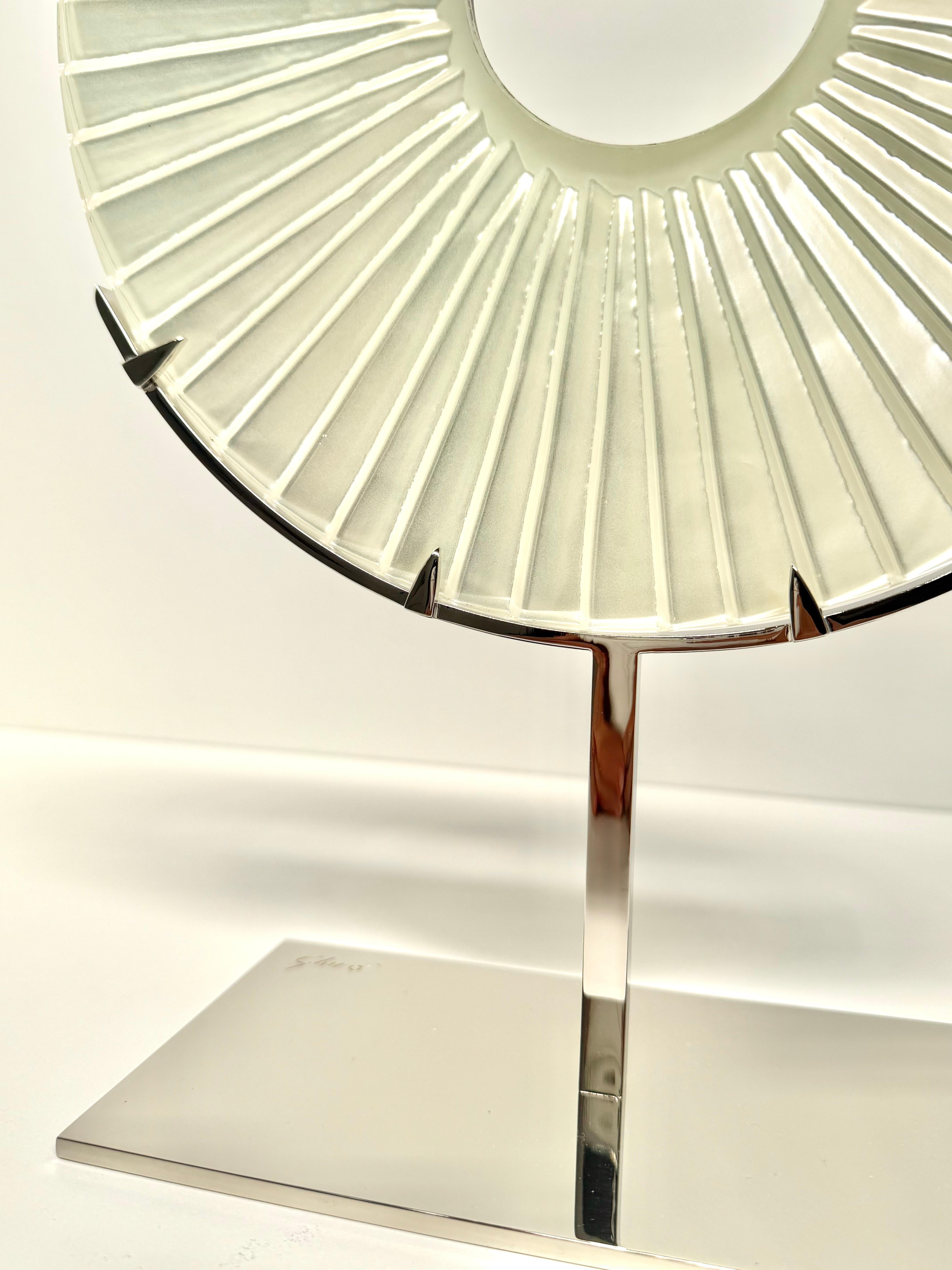 Moderno 'Eye' Handcrafted White Glass and Palladium-plated Brass Sculpture Dia 17.6'' in vendita