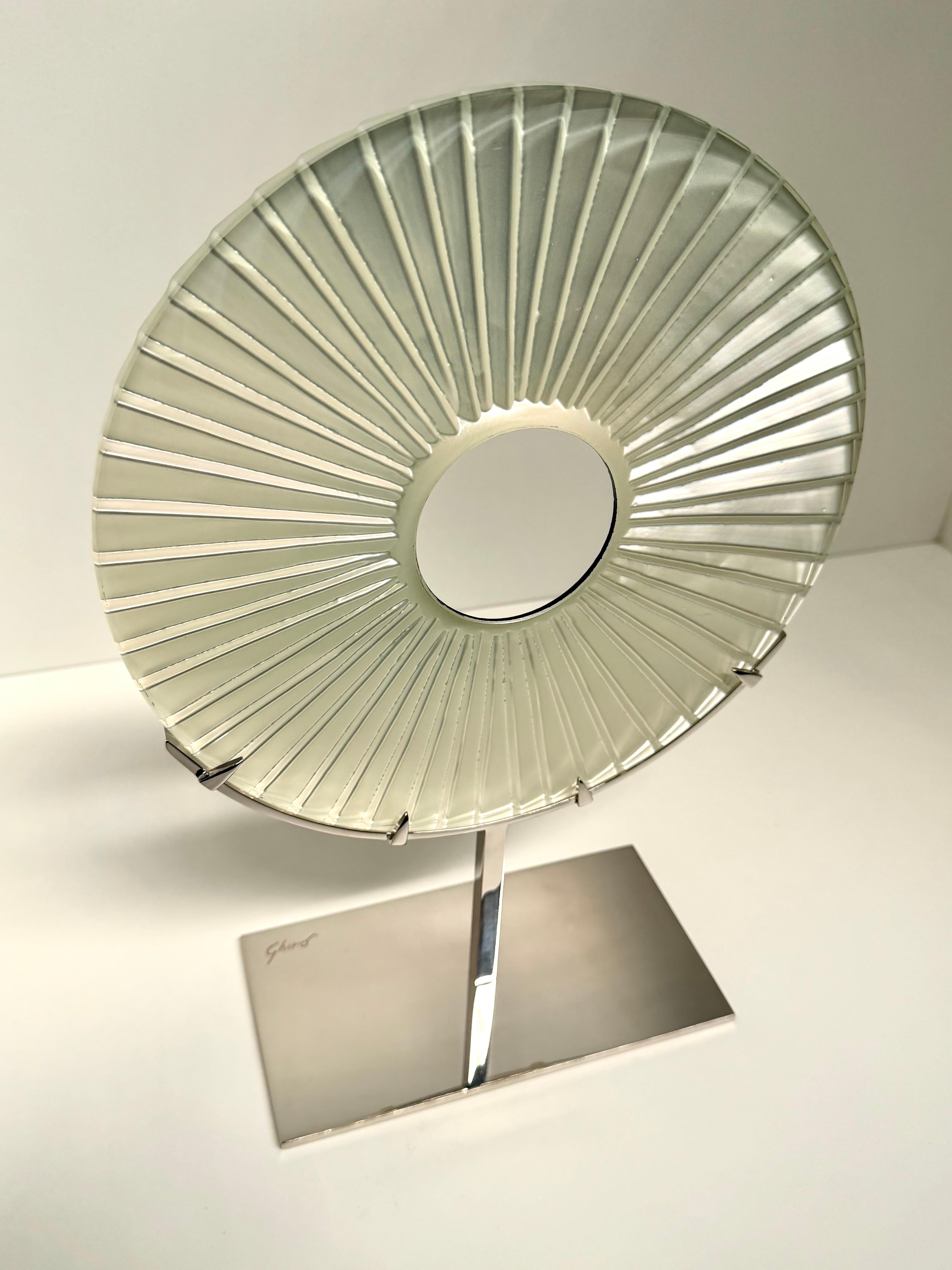 Italiano 'Eye' Handcrafted White Glass and Palladium-plated Brass Sculpture Dia 17.6'' in vendita