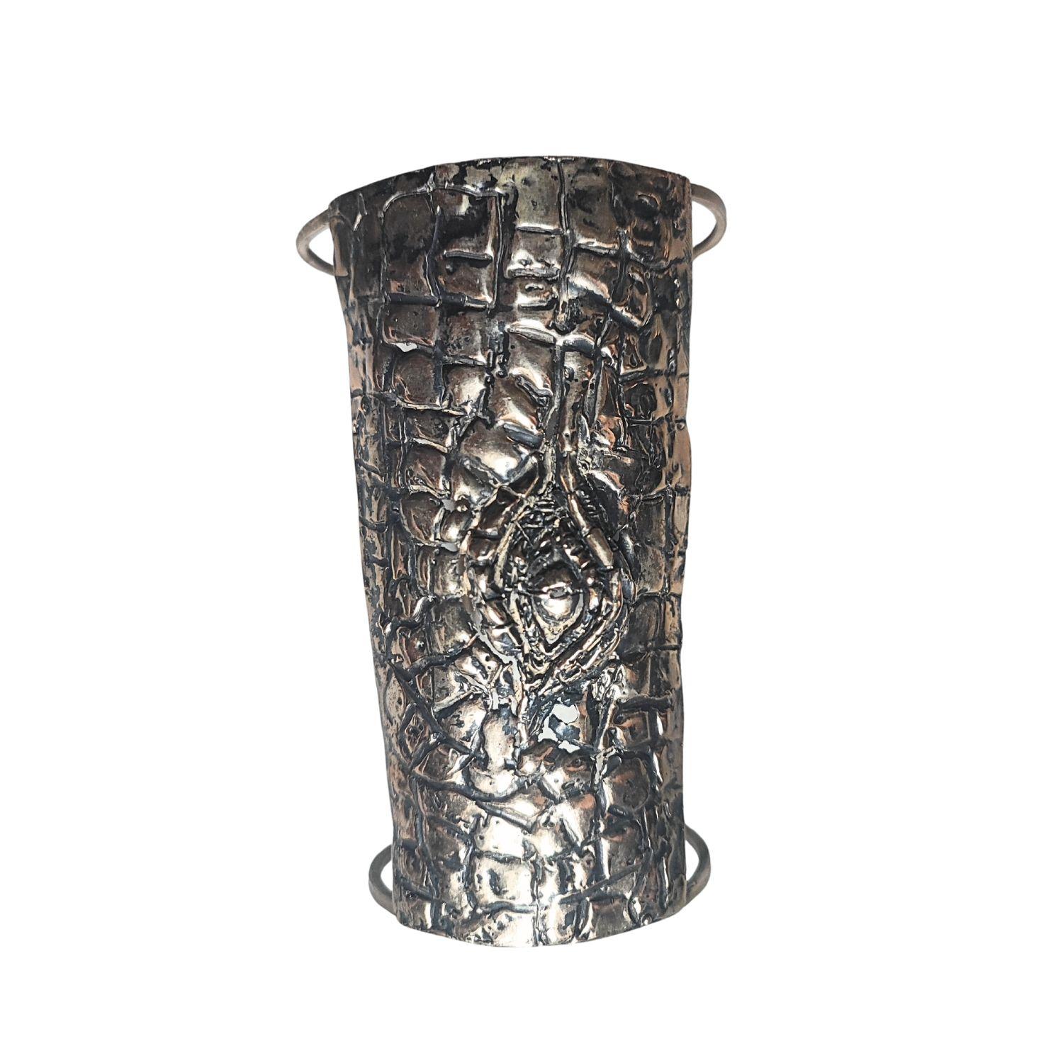 Auge des Krokodils Armband im Zustand „Neu“ in Roma, RM