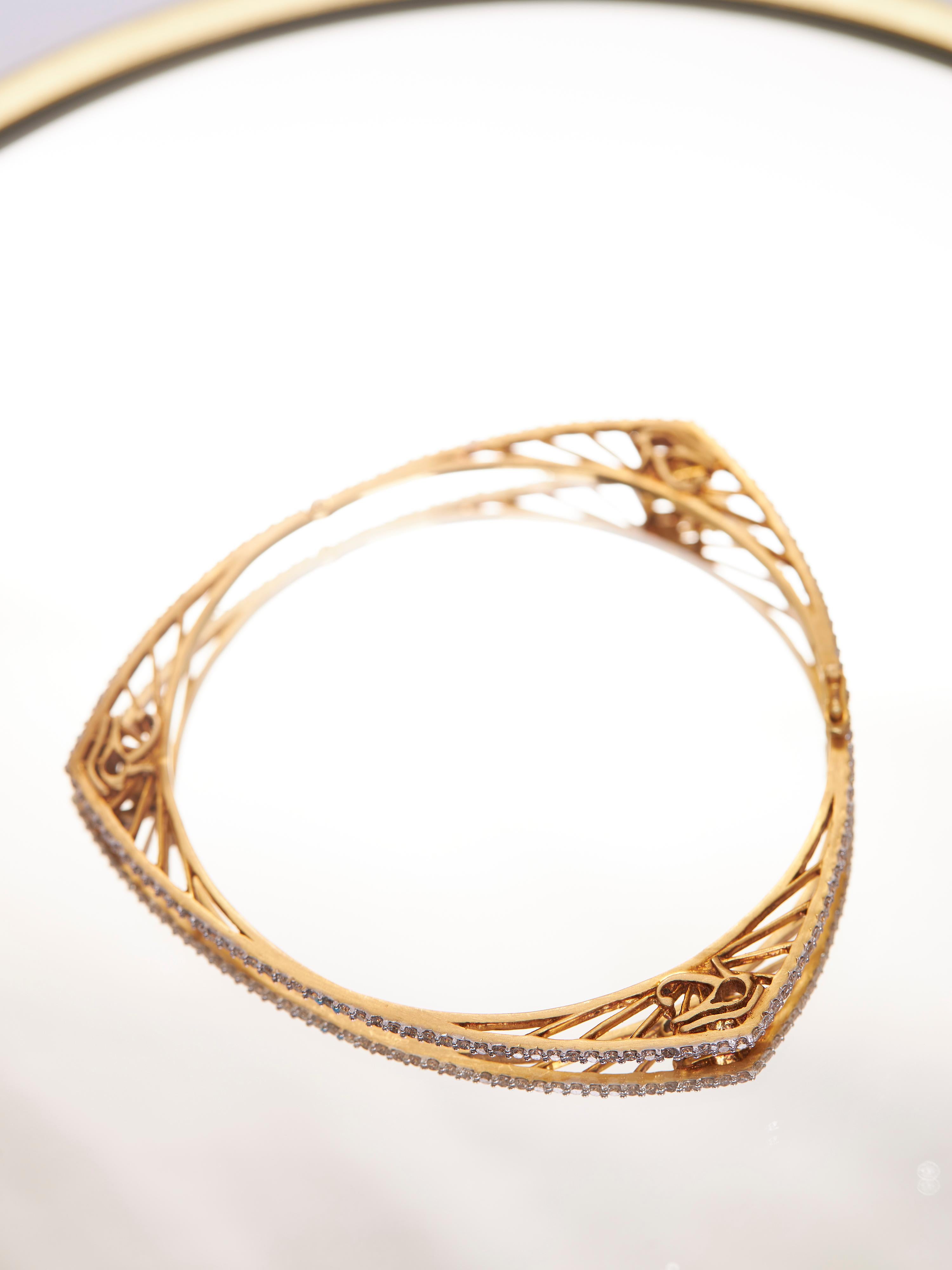 Brazalete Ojo de Horus en oro de 18 quilates en venta 1