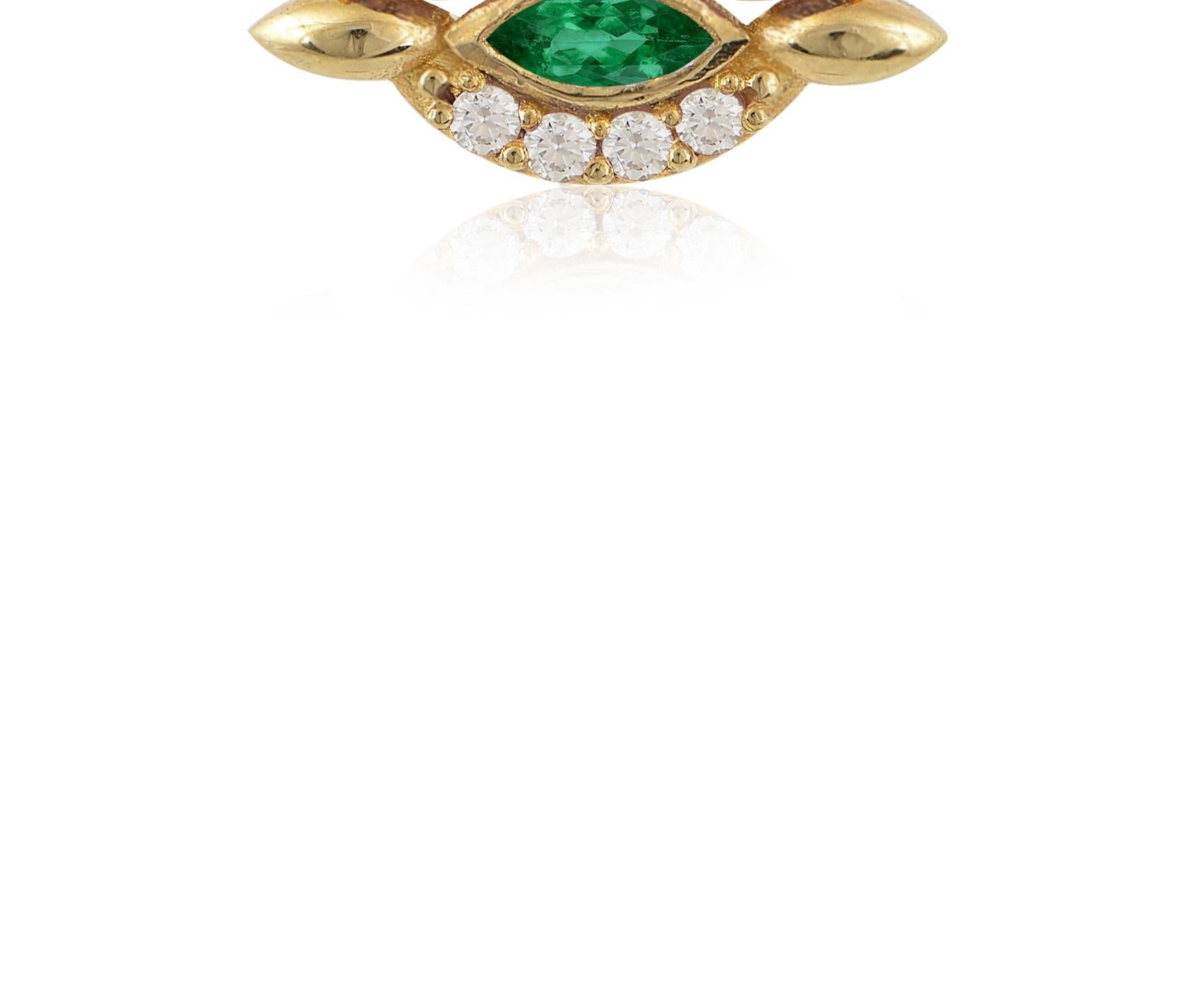 Contemporary Eye Pendant in 18 Karat Yellow Gold With Diamonds And An Emerald For Sale