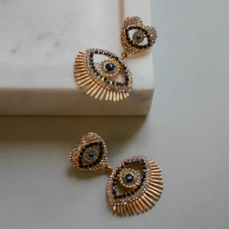 Moderno Orecchini a goccia con diamante Chandelier in oro giallo 14K in vendita