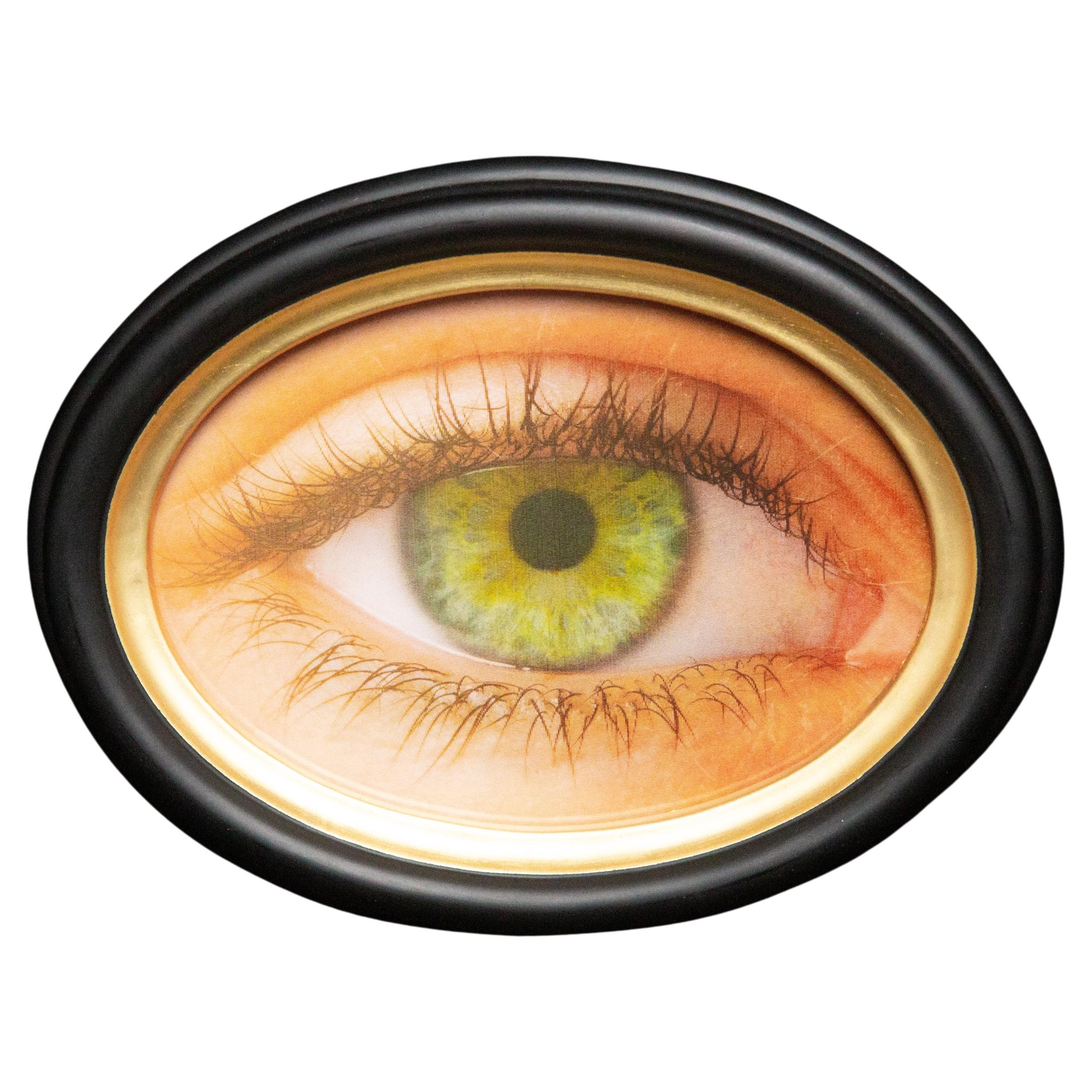 Eye See You: Captivating Oval Lenticular Eye Art