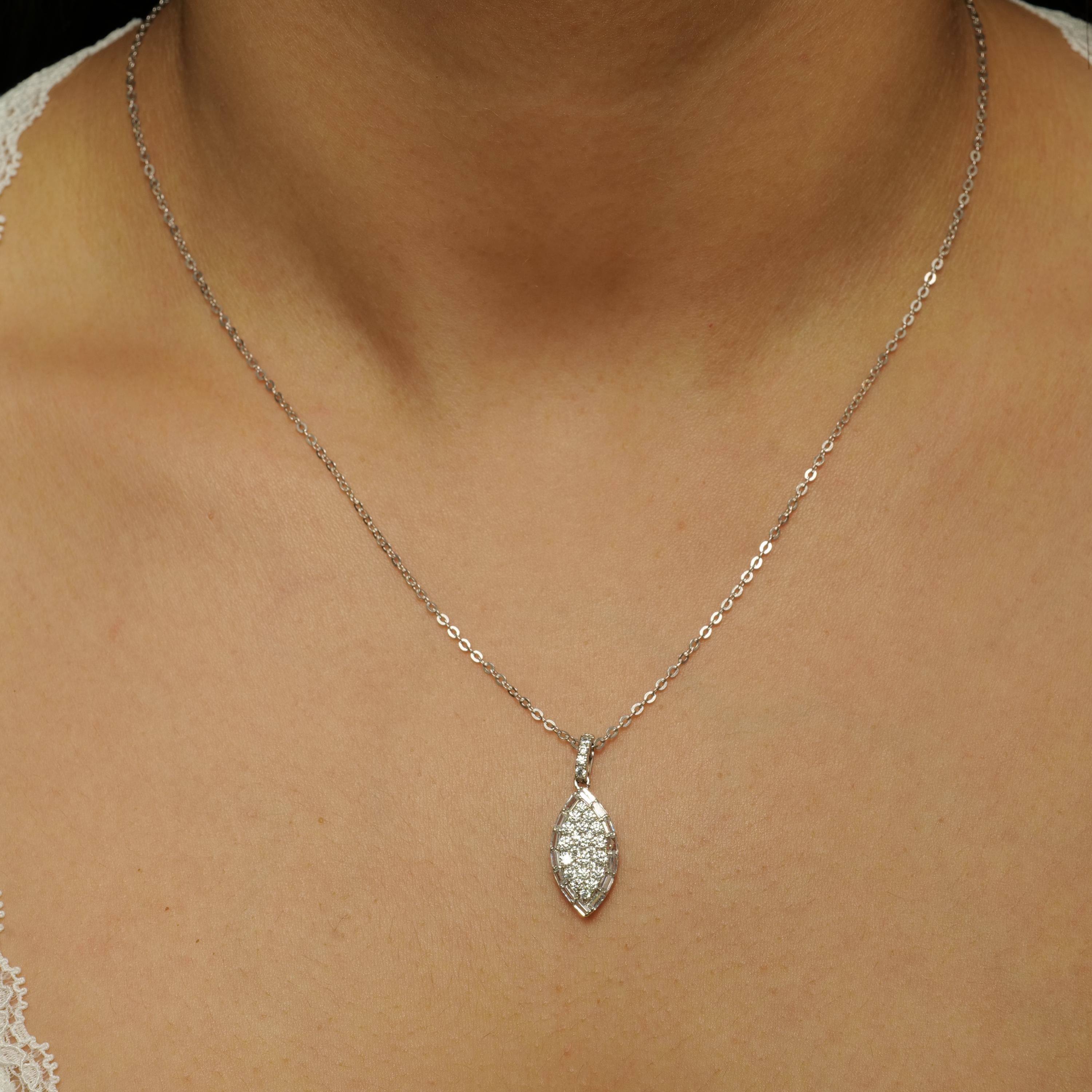 Art Deco Eye Shape Diamond Pendant Necklace in 14K Solid Gold (Certified) For Sale