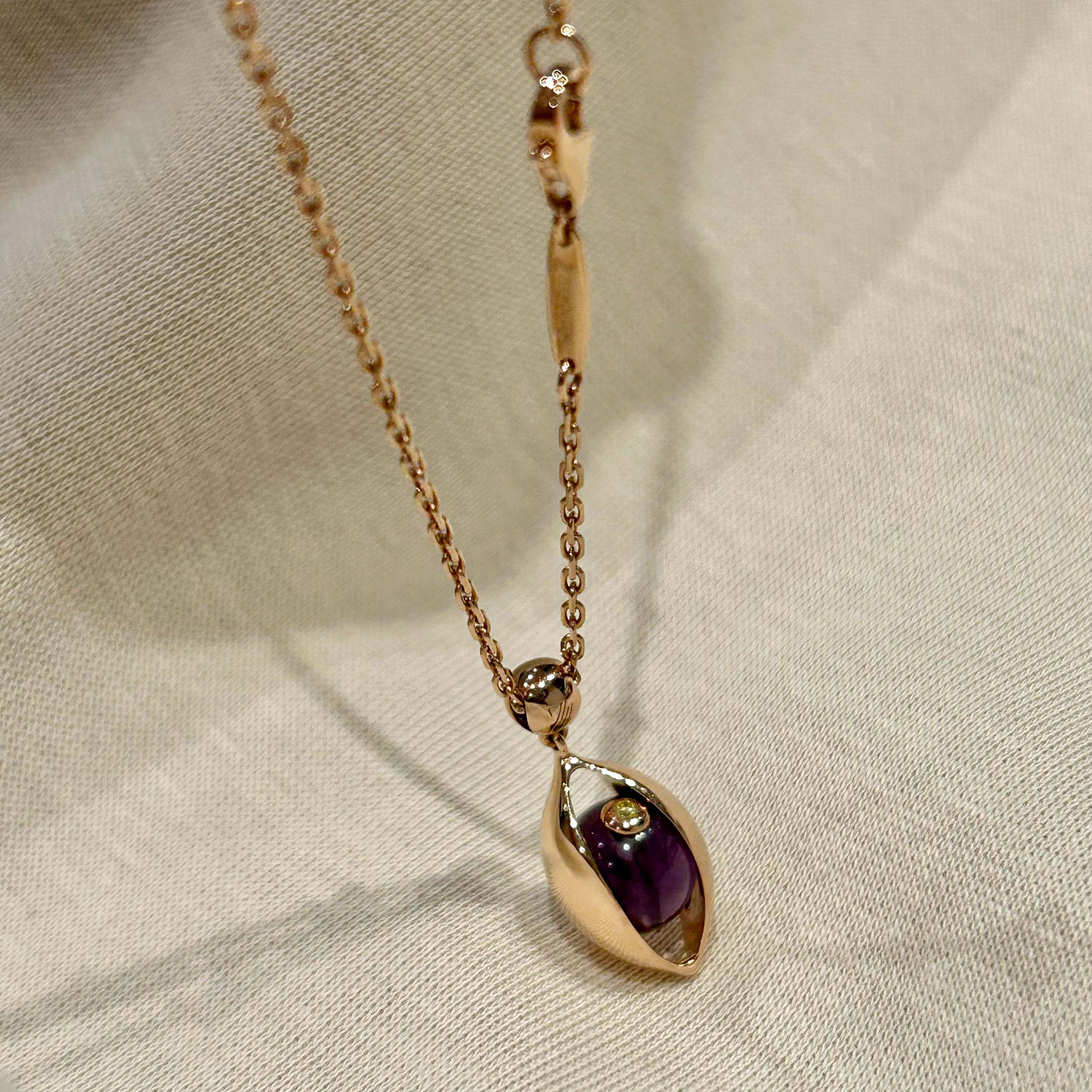 Brilliant Cut Eye Unisex Pendant Necklace 18 Karat Rose Gold Purple Amethyst Yellow Diamond For Sale