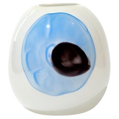 EYE Vase Big Blue: A Visionary Glass Sculpture by Ursula Futura
