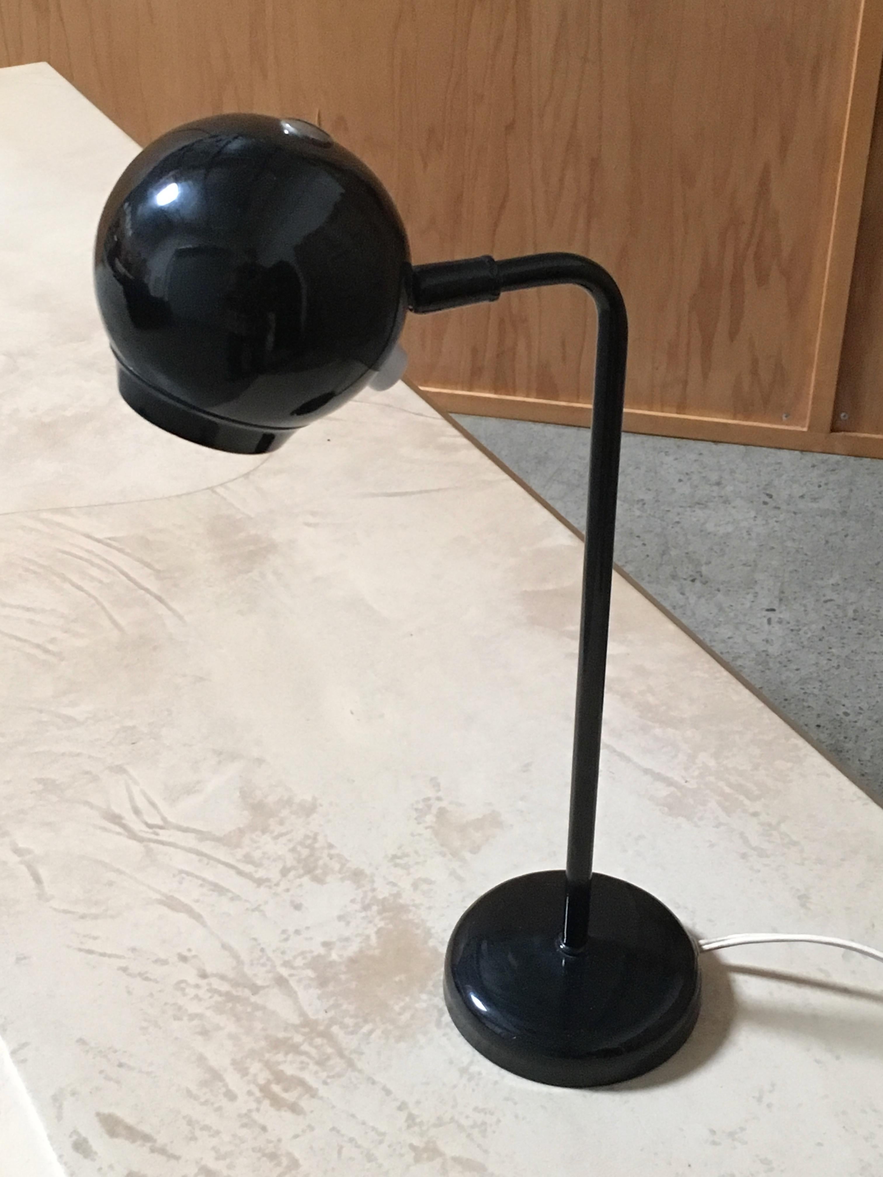 Enameled Eyeball Desk Lamp by Robert Sonneman for George Kovacs For Sale