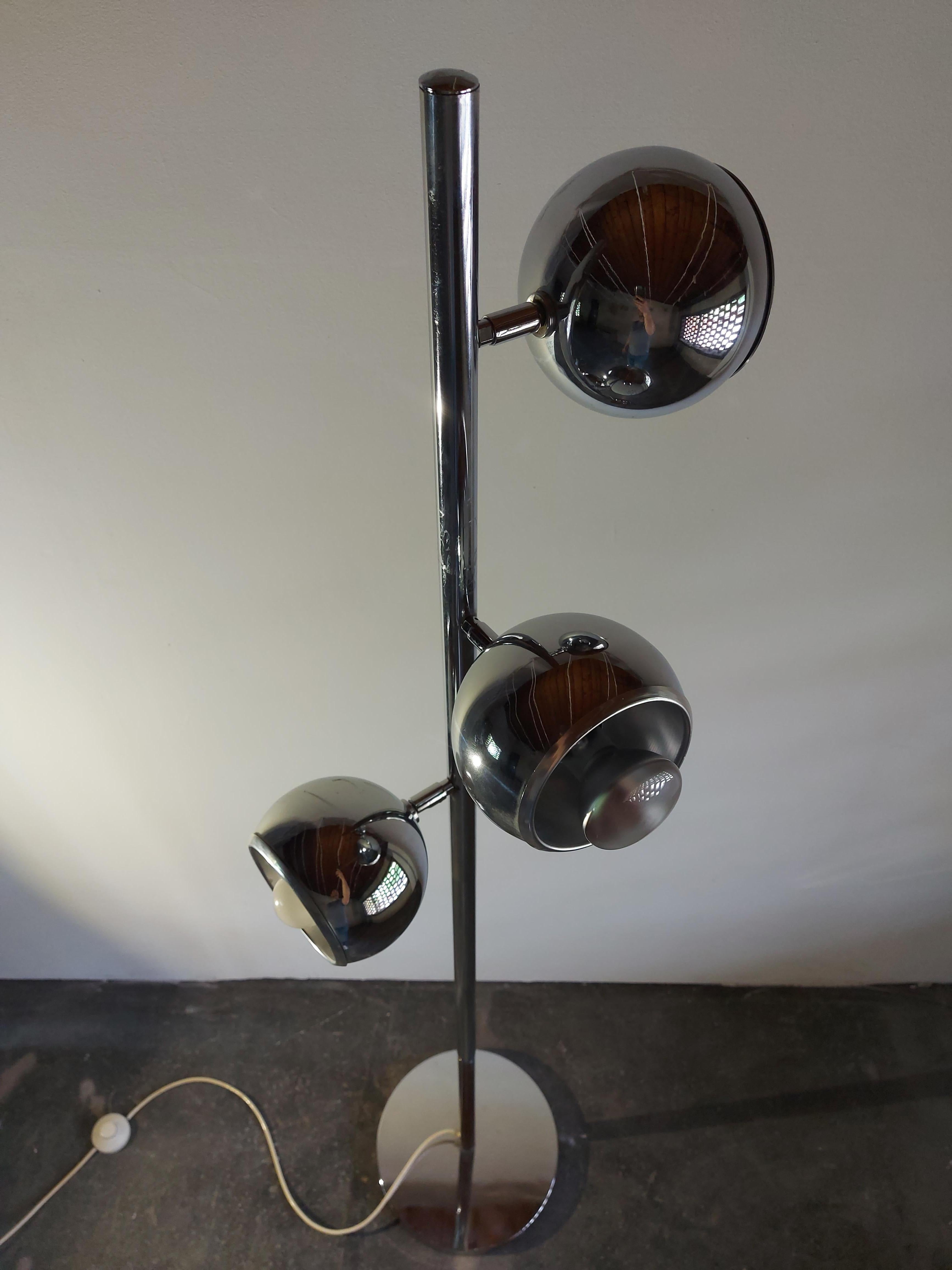 Métal Lampe à poser en forme de globe terrestre 1960 en vente